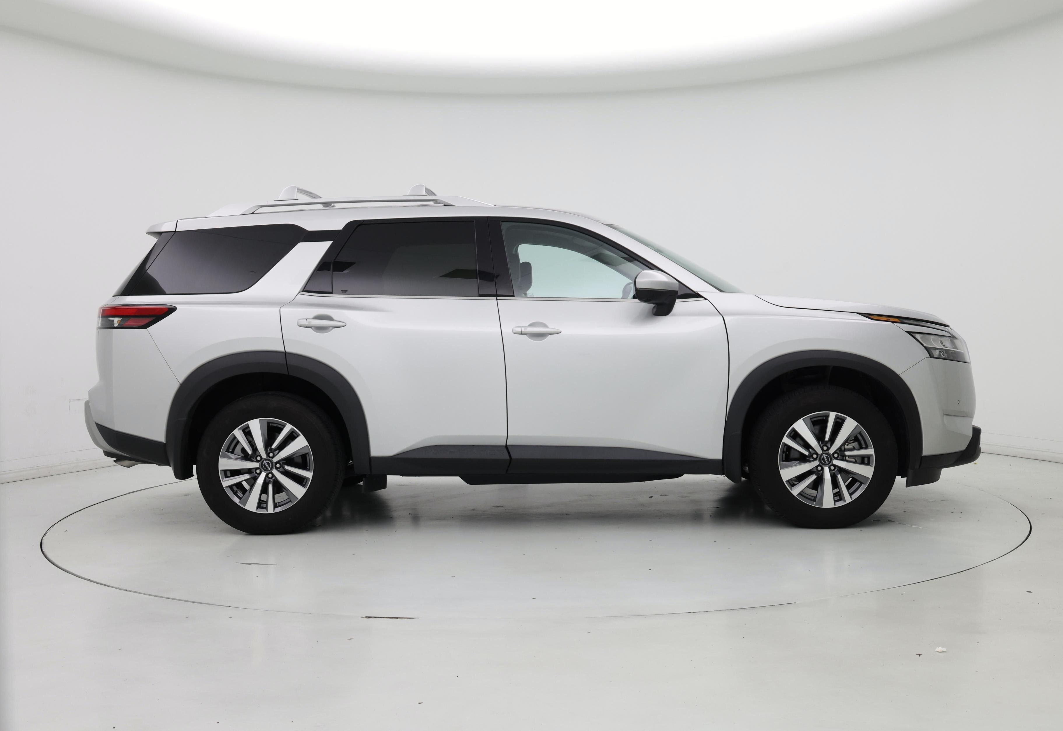 Thumbnail: 2024 Nissan Pathfinder - 7
