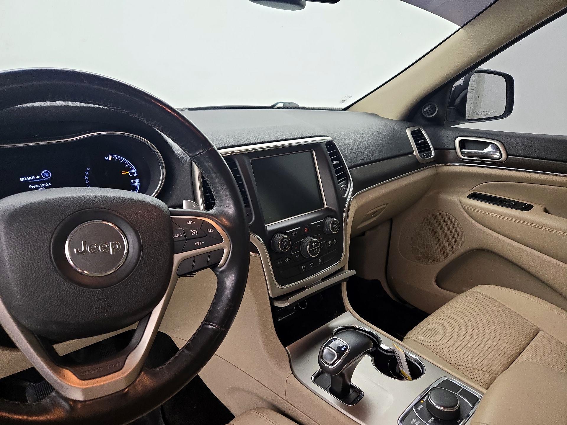 Thumbnail: 2015 Jeep Grand Cherokee - 9