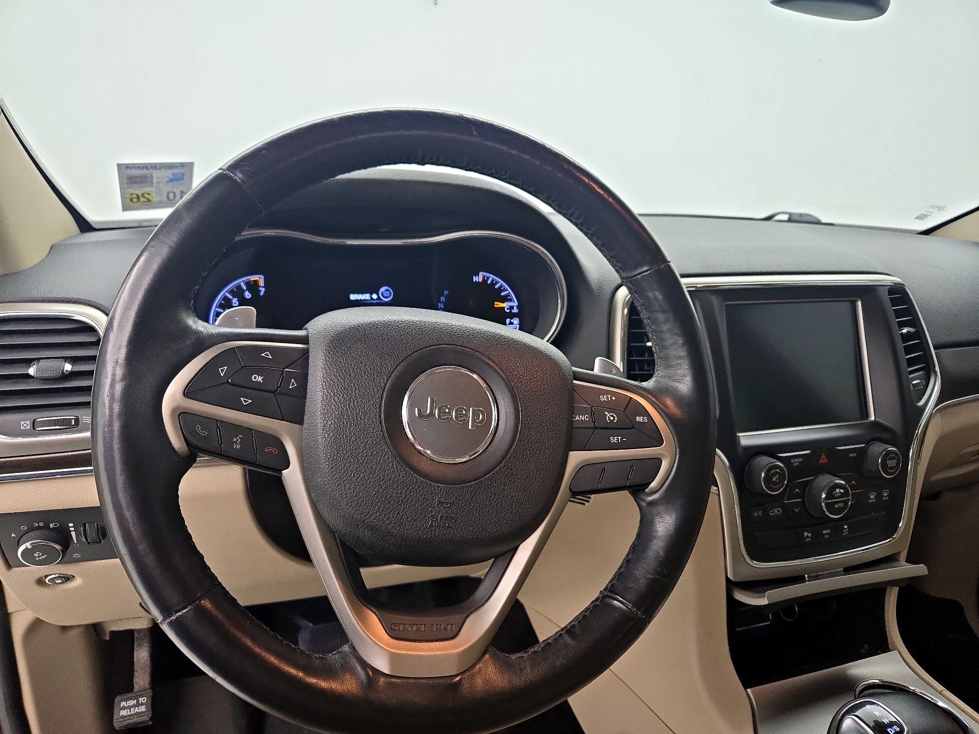 Thumbnail: 2015 Jeep Grand Cherokee - 10
