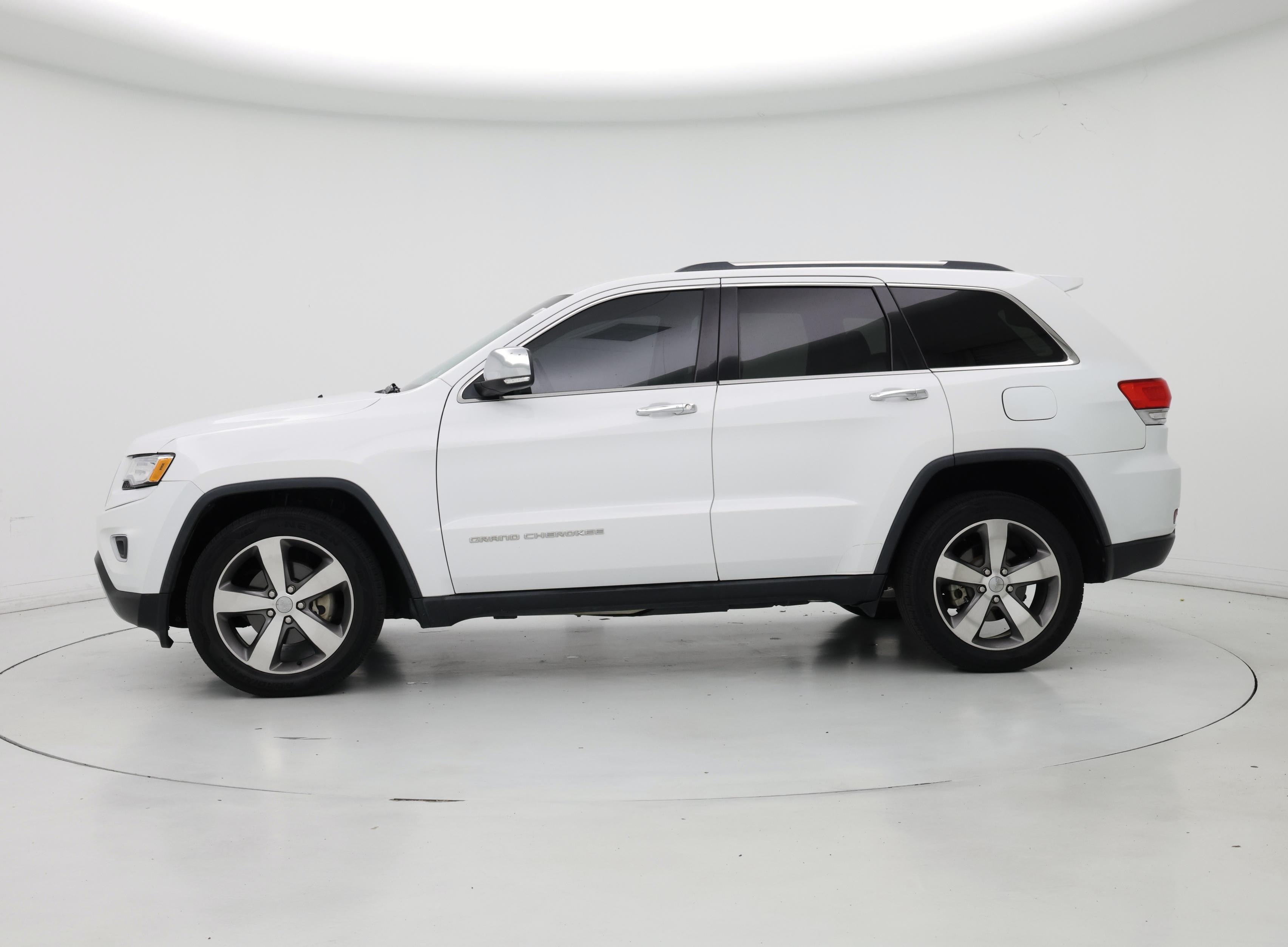 Thumbnail: 2015 Jeep Grand Cherokee - 3
