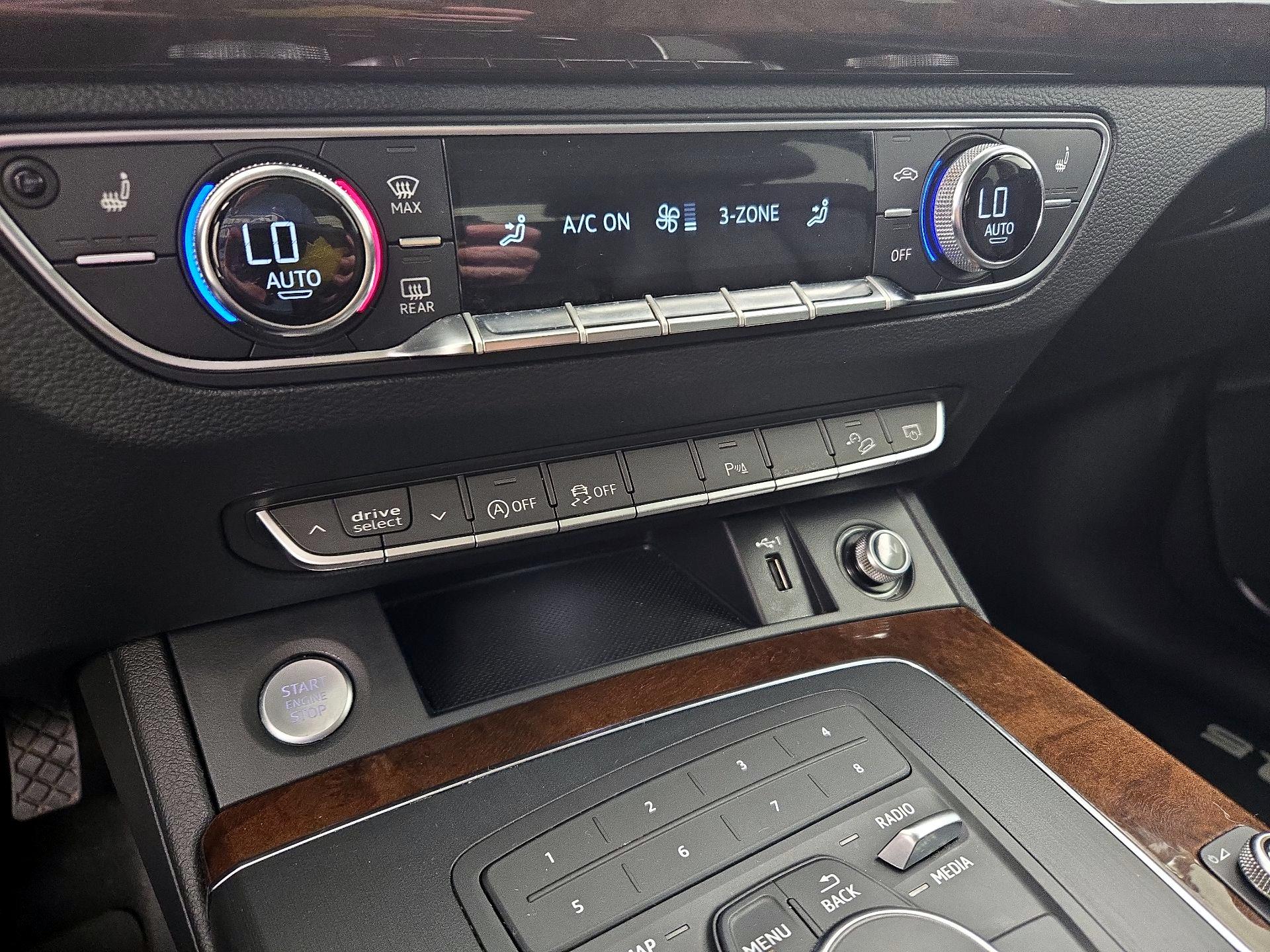 Thumbnail: 2020 Audi Q5 - 16