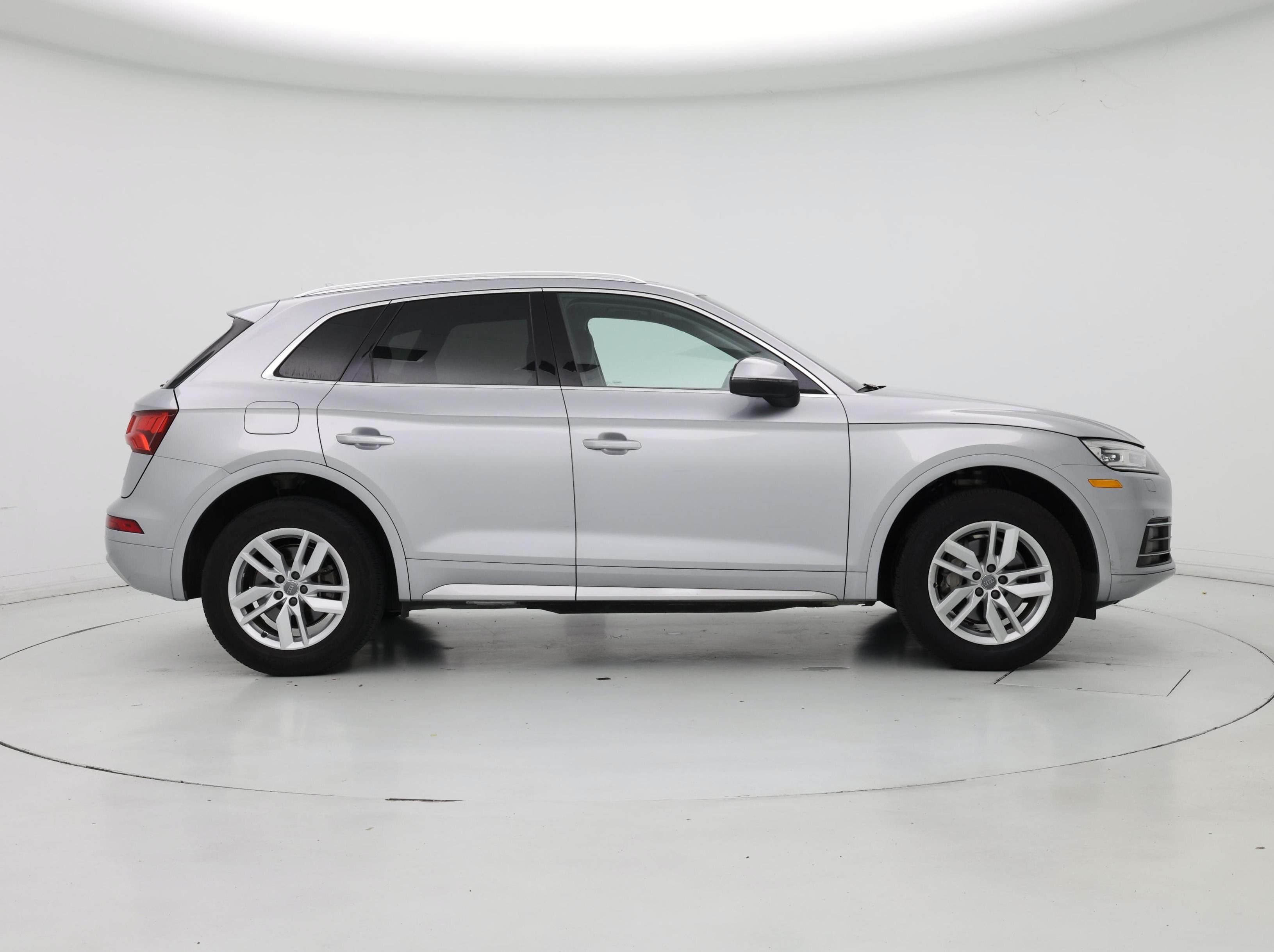 Thumbnail: 2020 Audi Q5 - 7