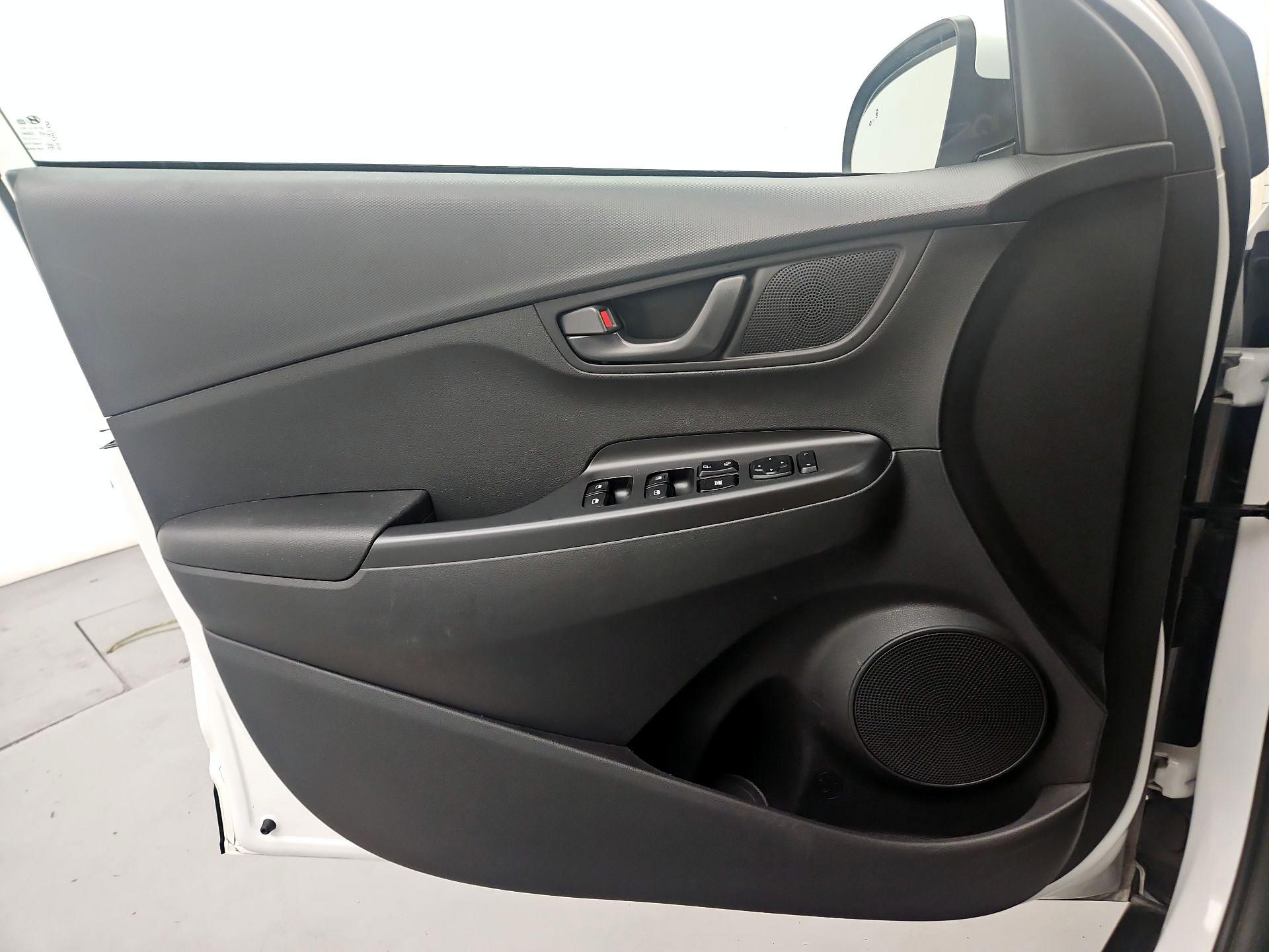 Thumbnail: 2023 Hyundai Kona - 12