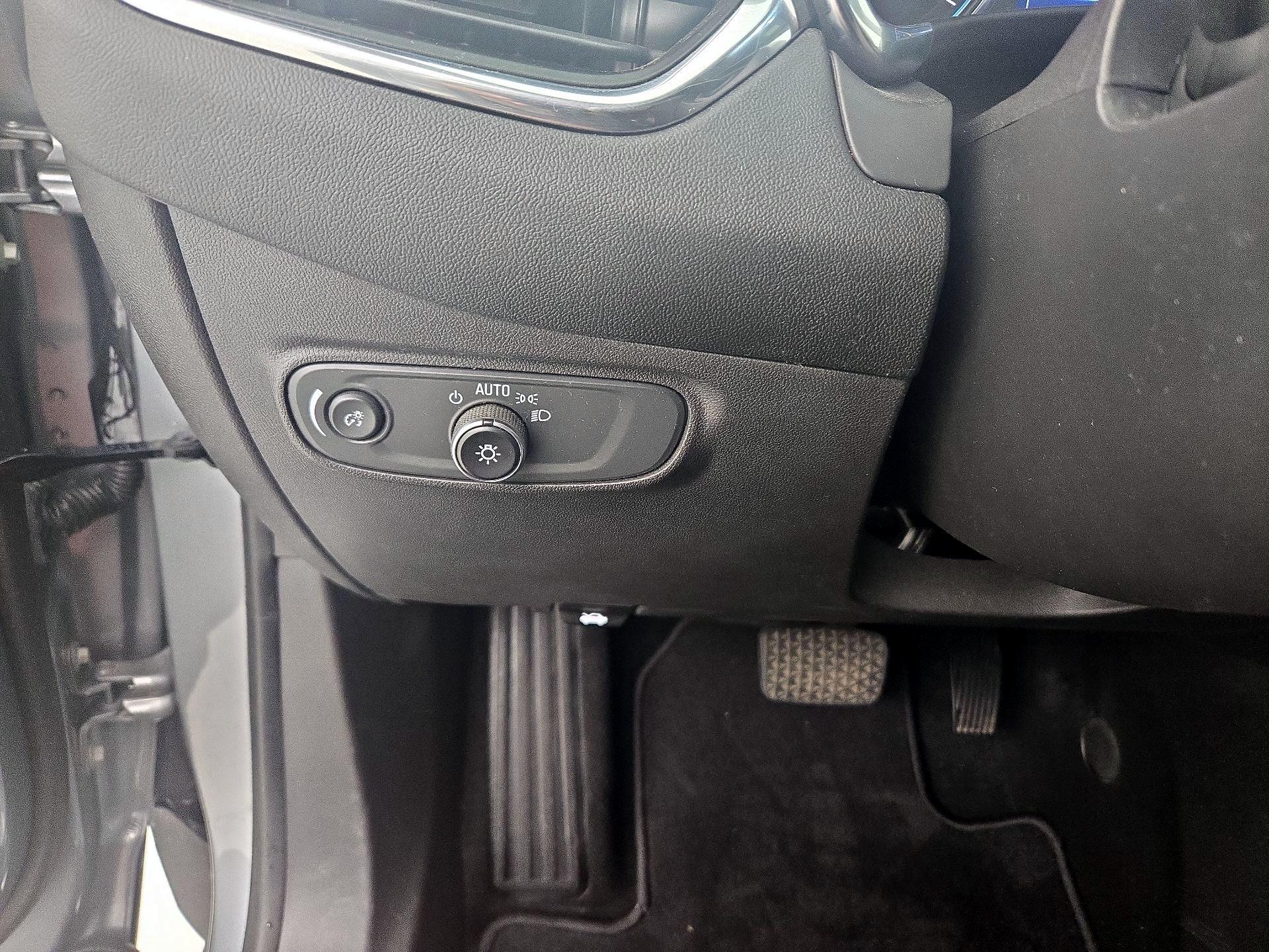 Thumbnail: 2023 Chevrolet Equinox - 13