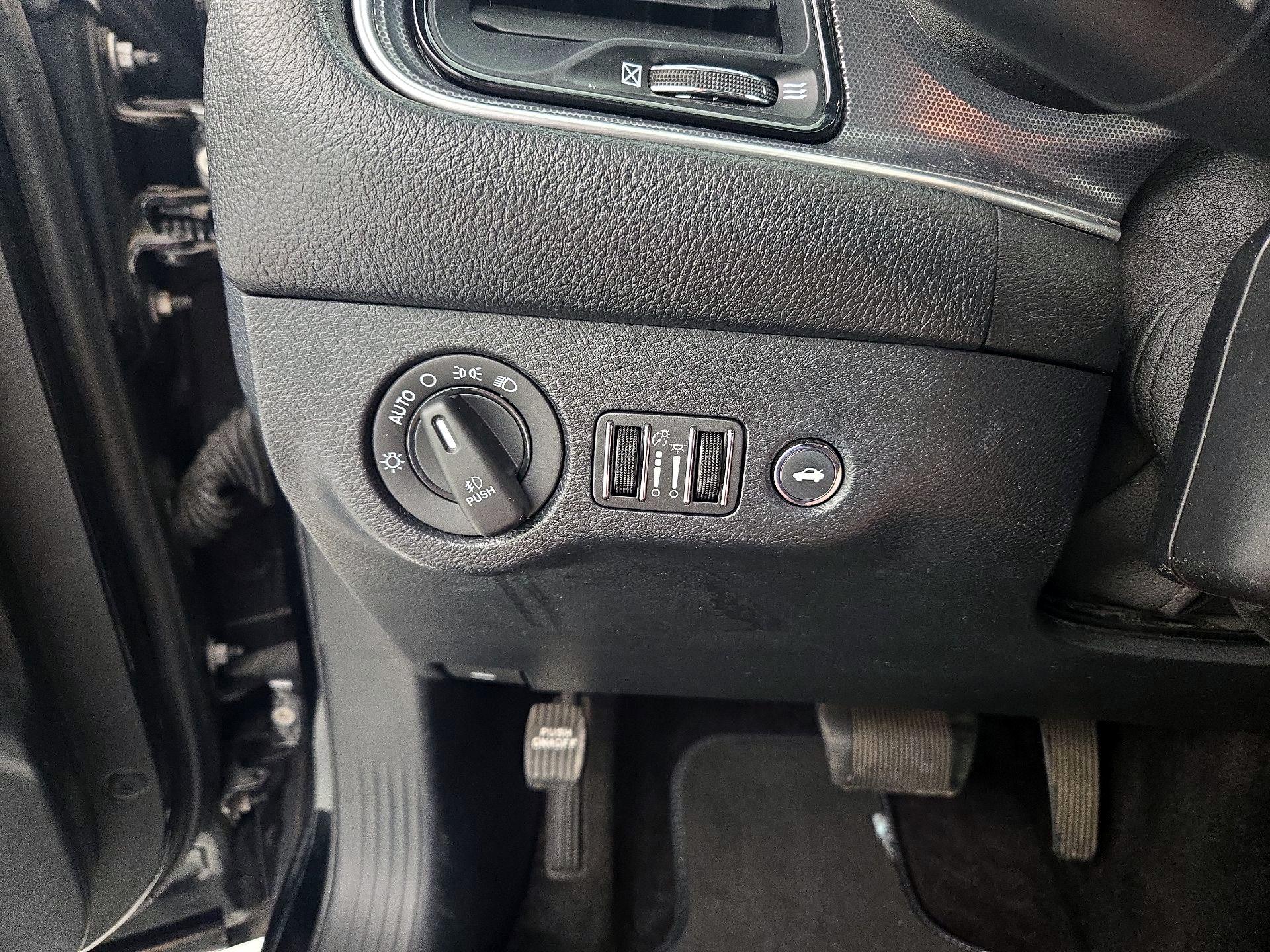 Thumbnail: 2018 Dodge Challenger - 13