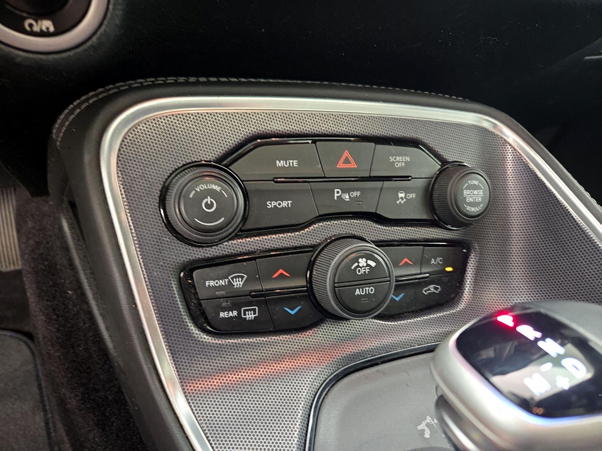 Thumbnail: 2018 Dodge Challenger - 16