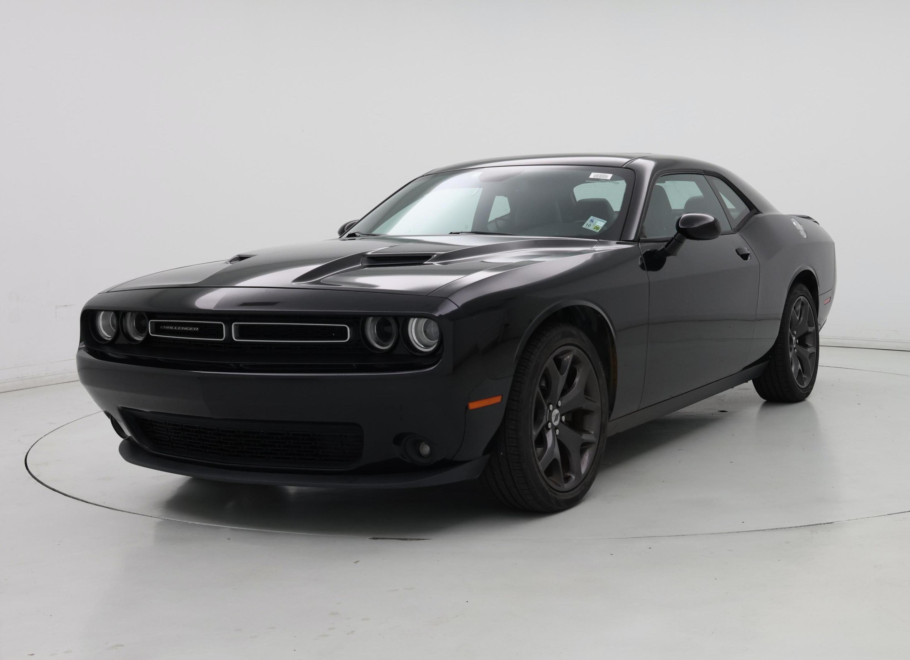 Thumbnail: 2018 Dodge Challenger - 4