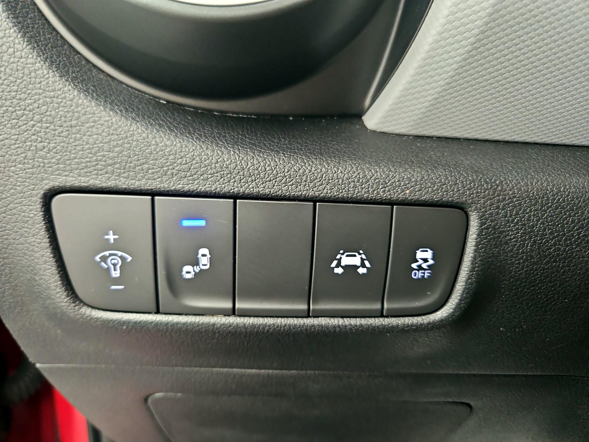 Thumbnail: 2020 Hyundai Kona - 13