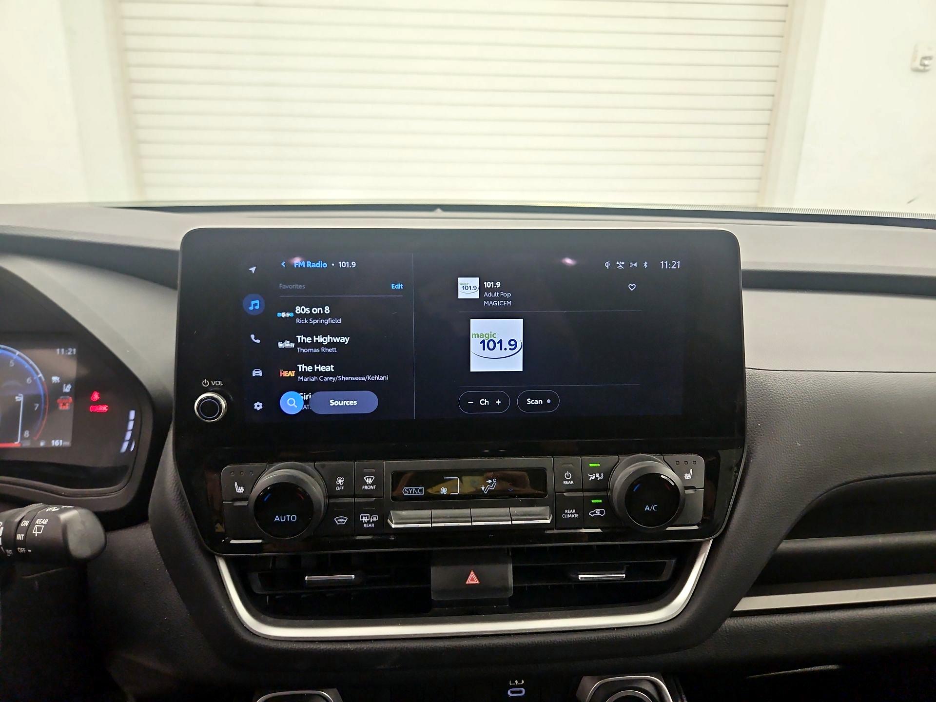 Thumbnail: 2024 Toyota Grand Highlander - 15