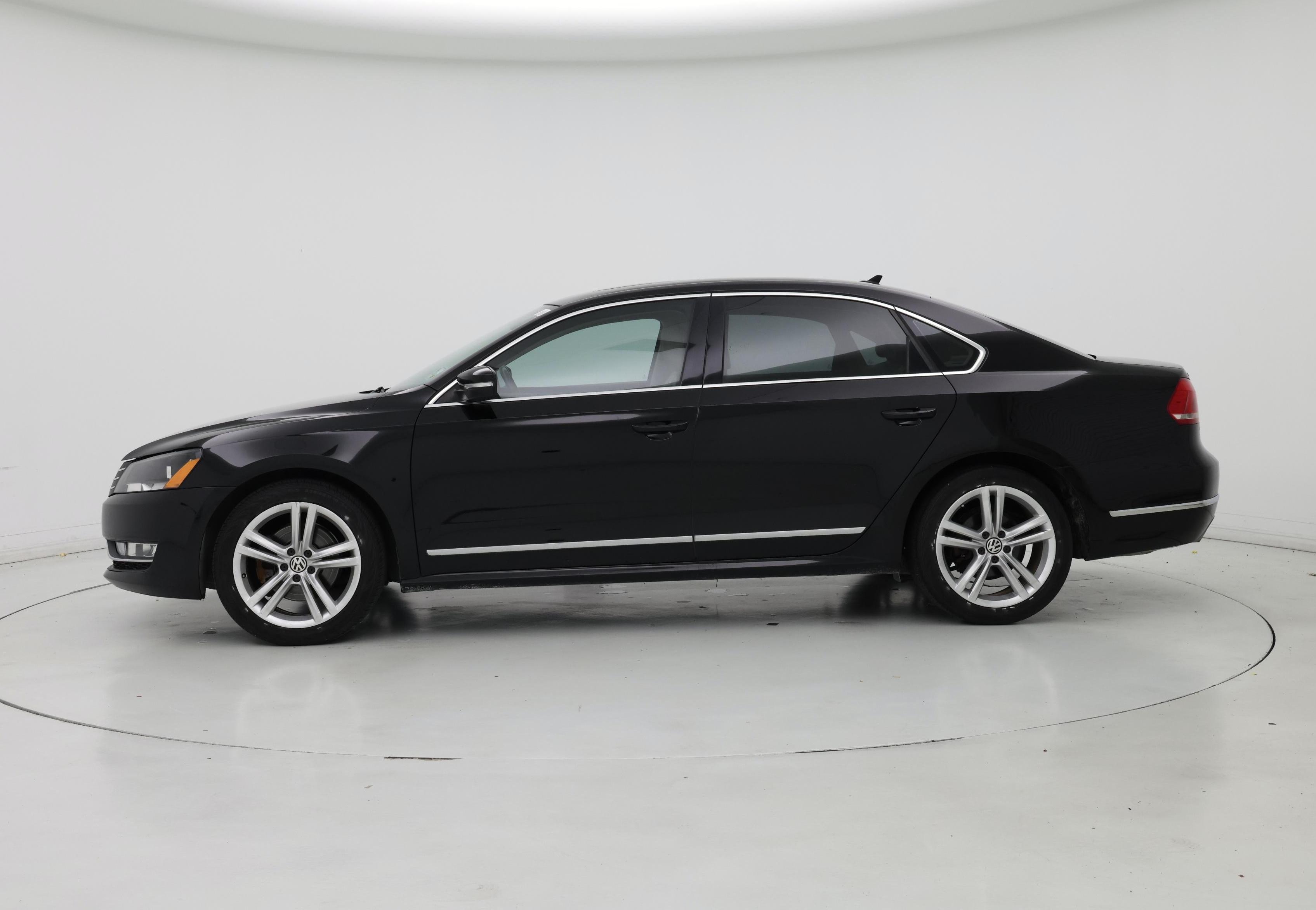 Thumbnail: 2015 Volkswagen Passat - 3