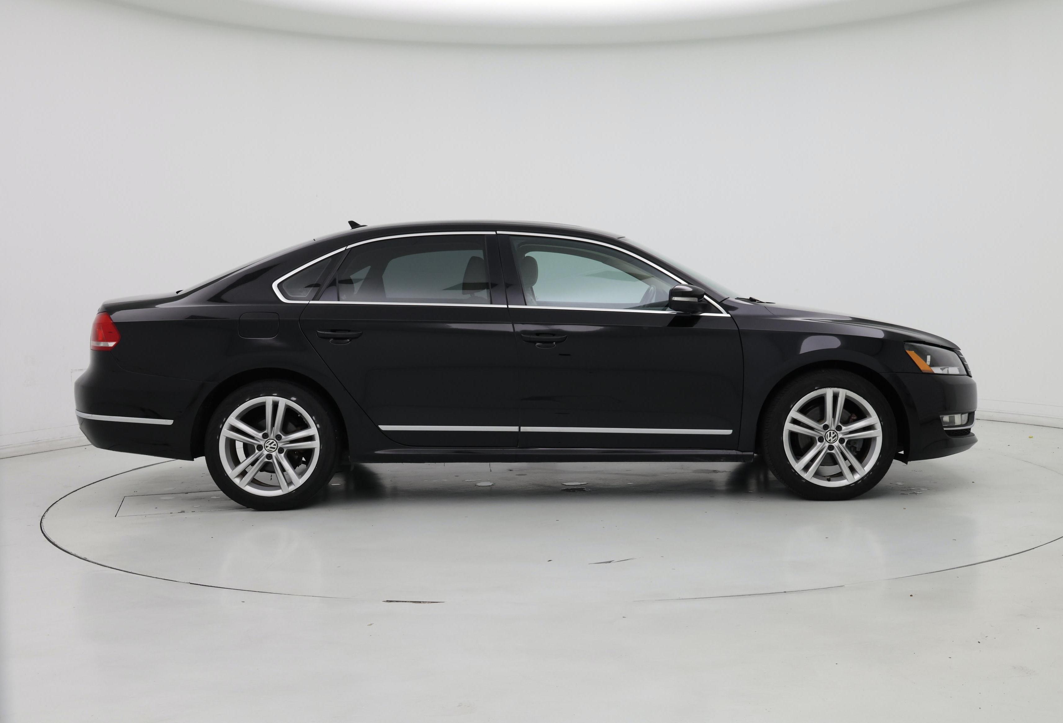 Thumbnail: 2015 Volkswagen Passat - 7