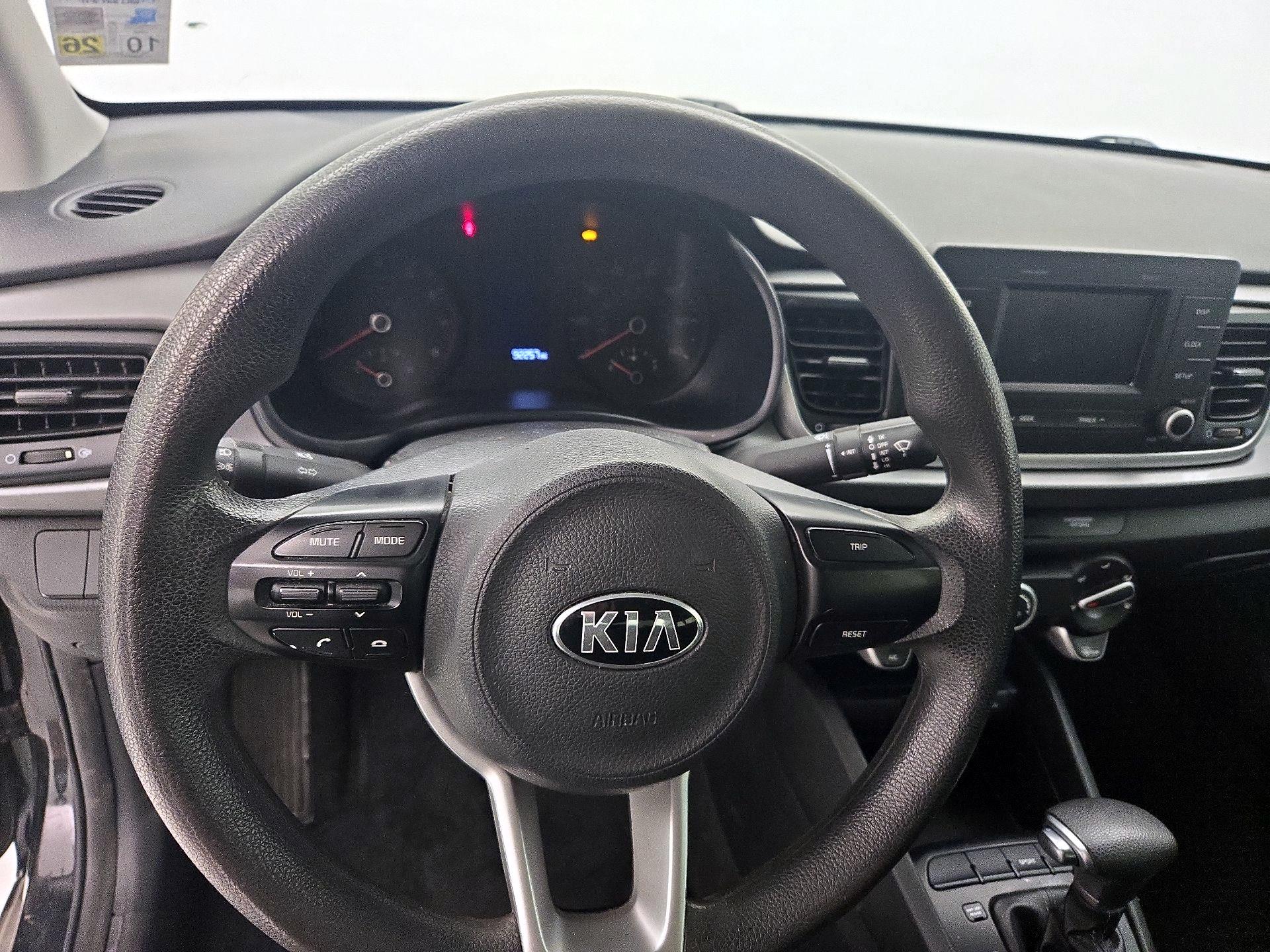 Thumbnail: 2019 Kia Rio - 10