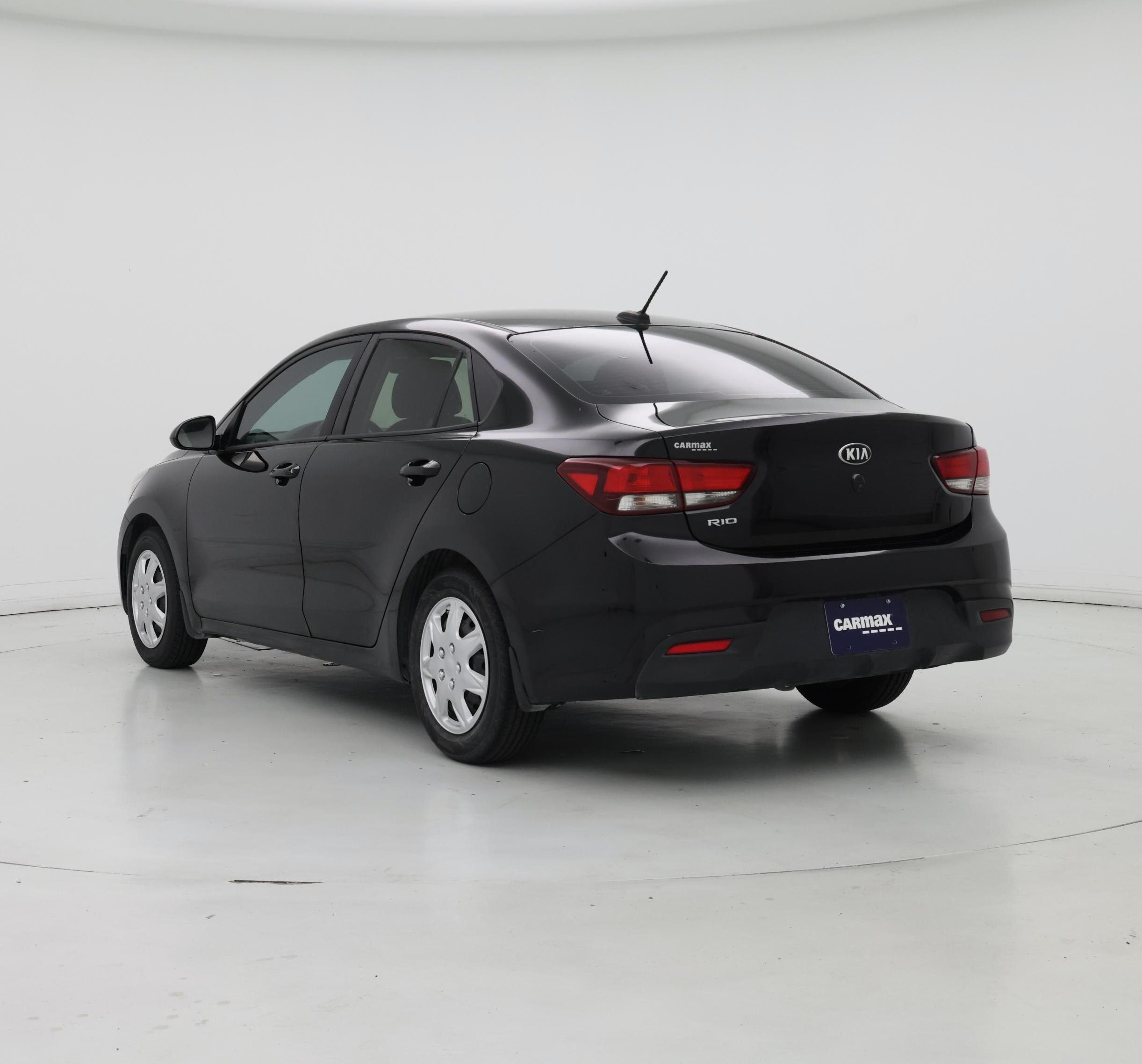 Thumbnail: 2019 Kia Rio - 2