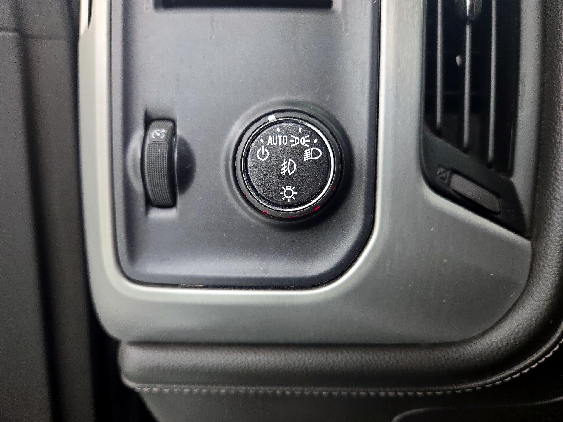 Thumbnail: 2015 GMC Sierra 1500 - 13