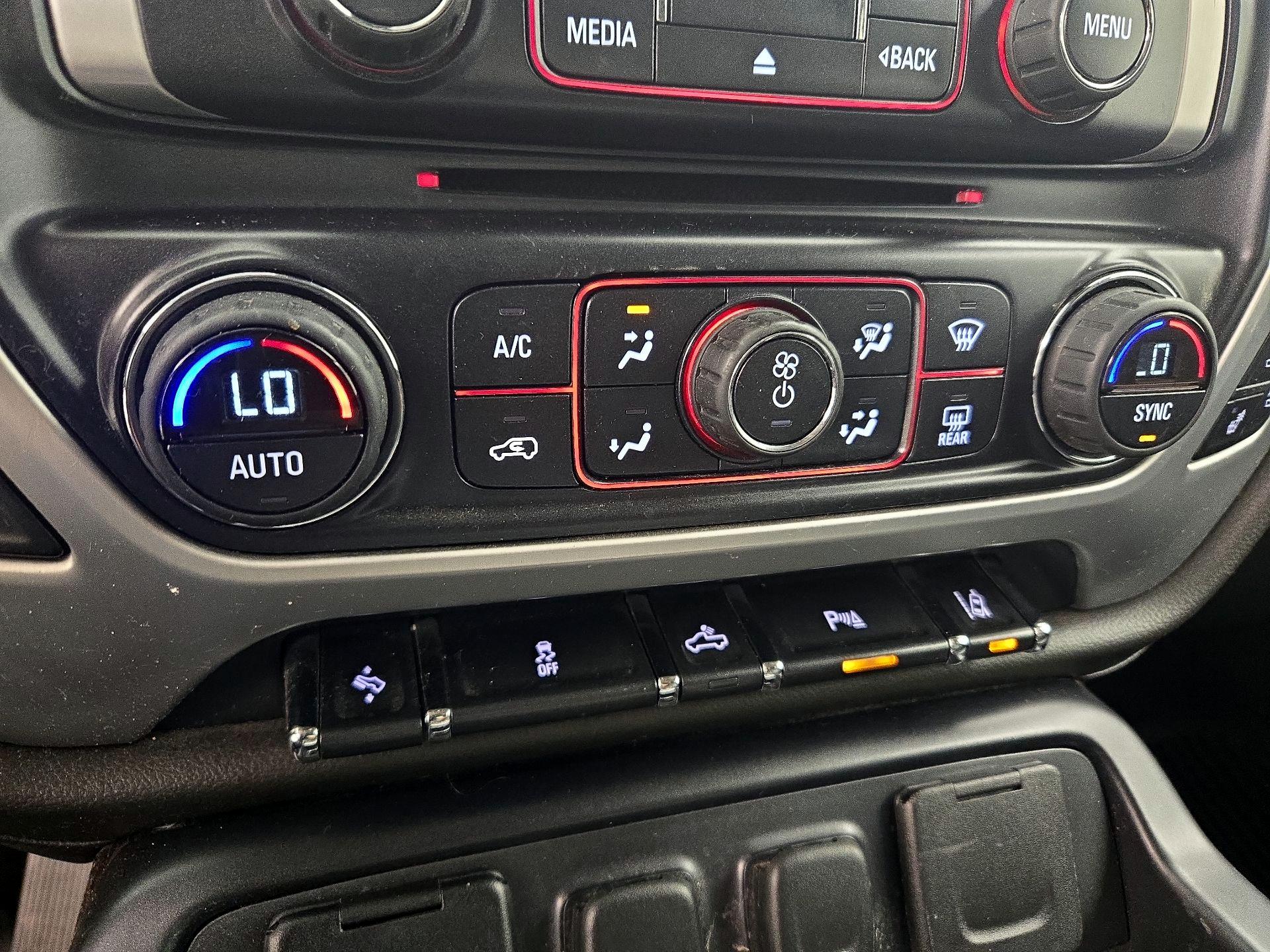 Thumbnail: 2015 GMC Sierra 1500 - 17