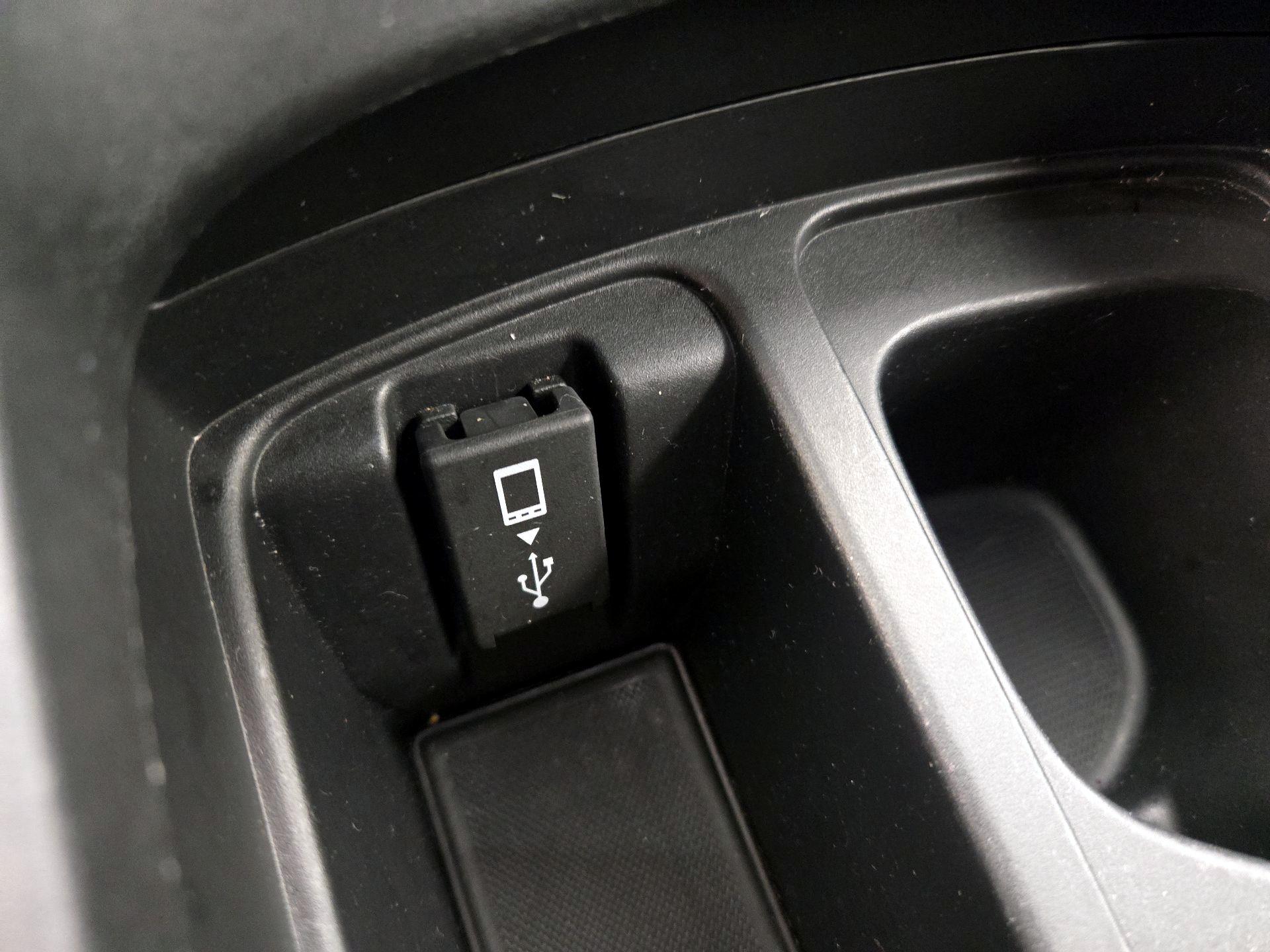 Thumbnail: 2021 Acura RDX - 19