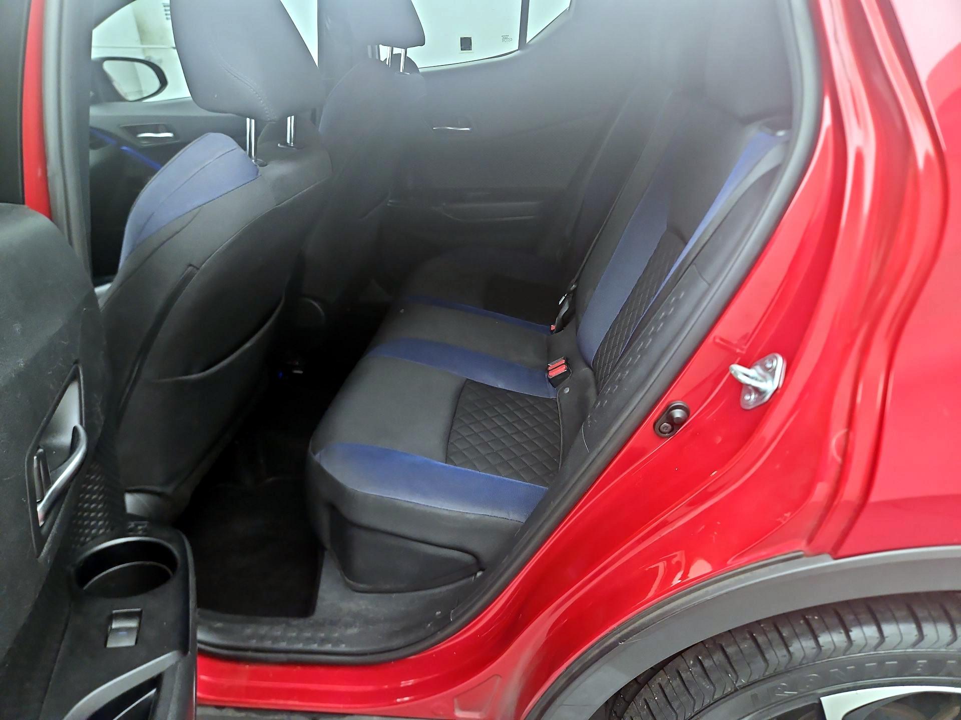 Thumbnail: 2021 Toyota C-HR - 18