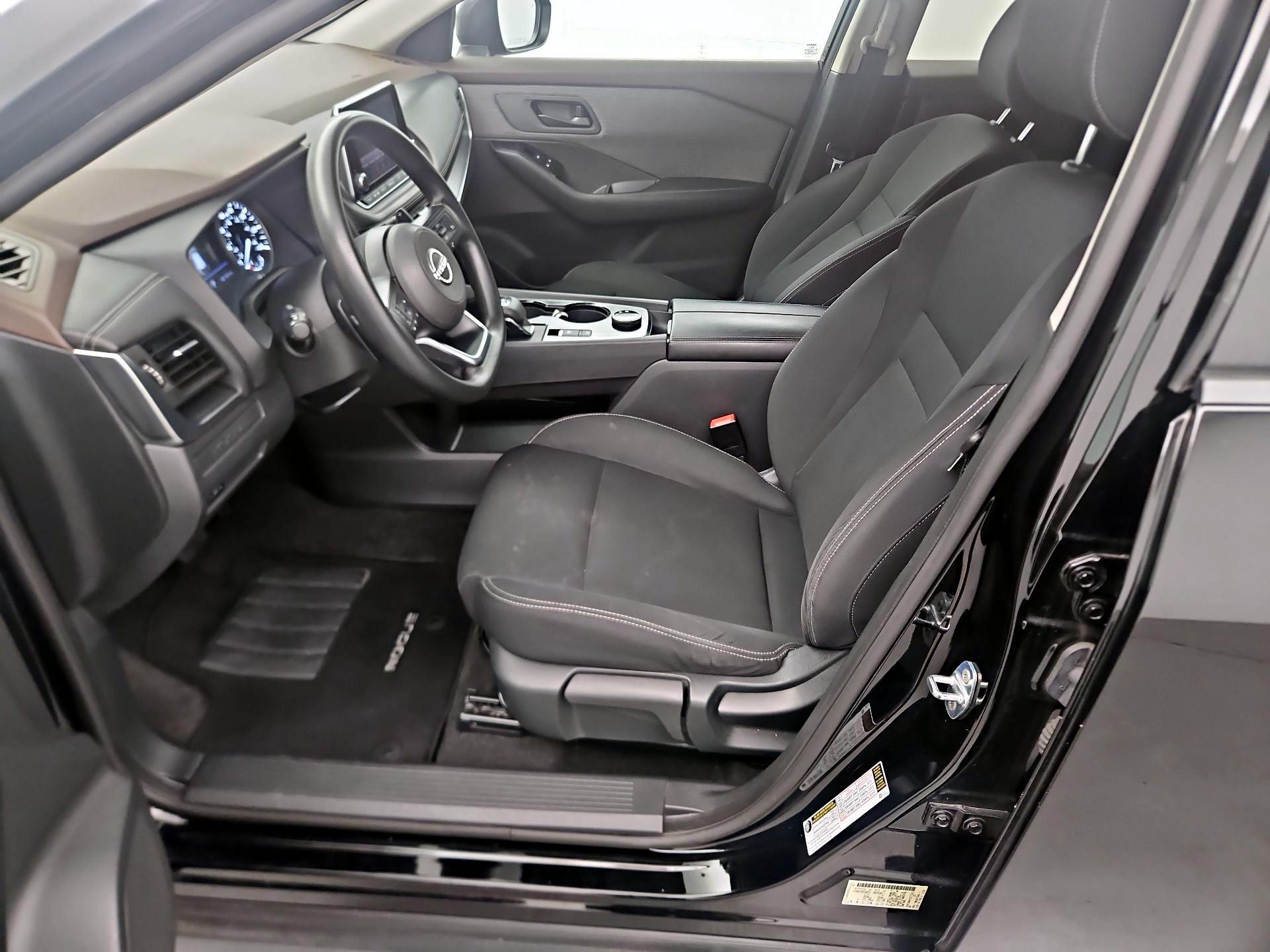 Thumbnail: 2023 Nissan Rogue - 11