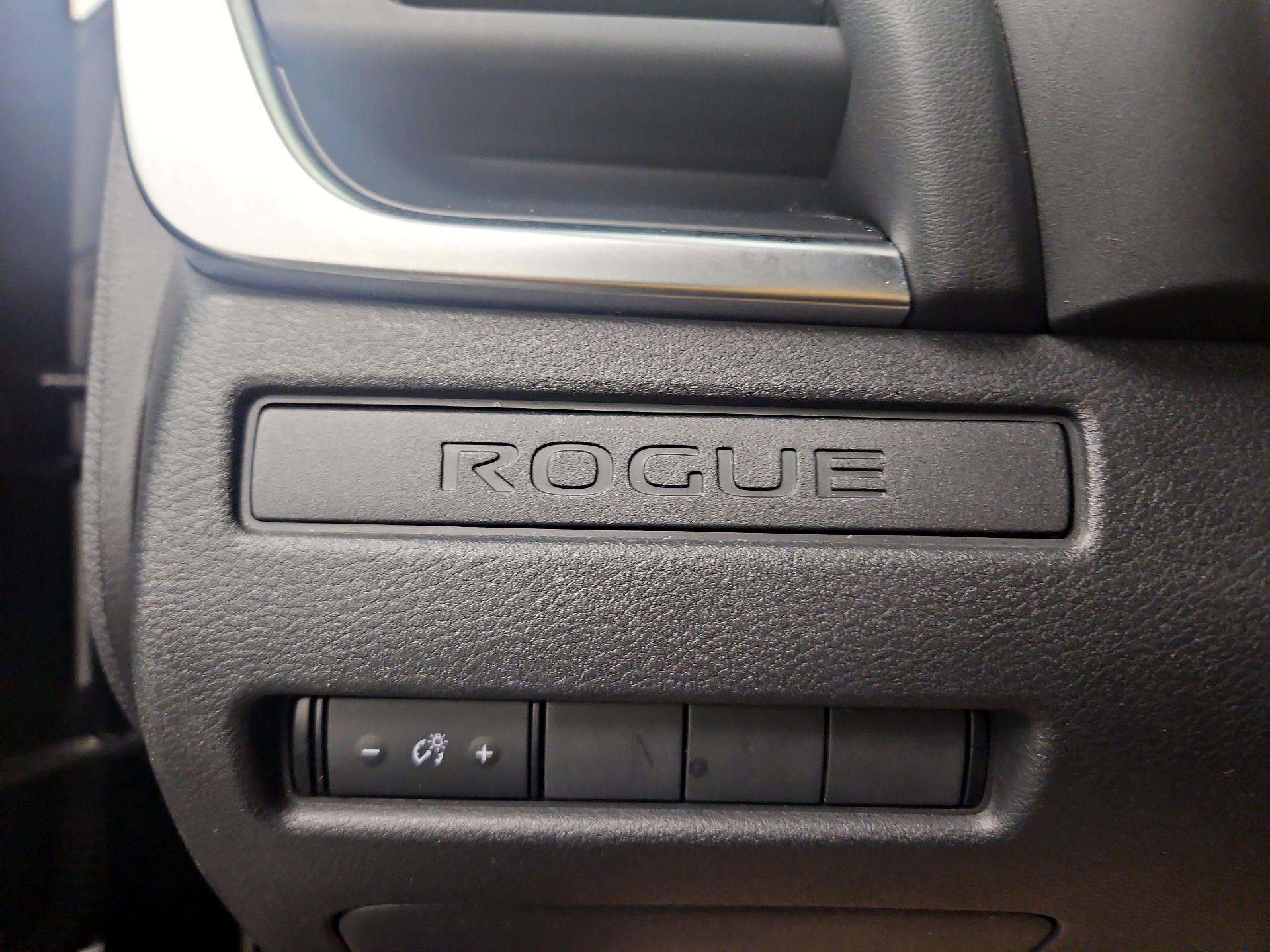 Thumbnail: 2023 Nissan Rogue - 13