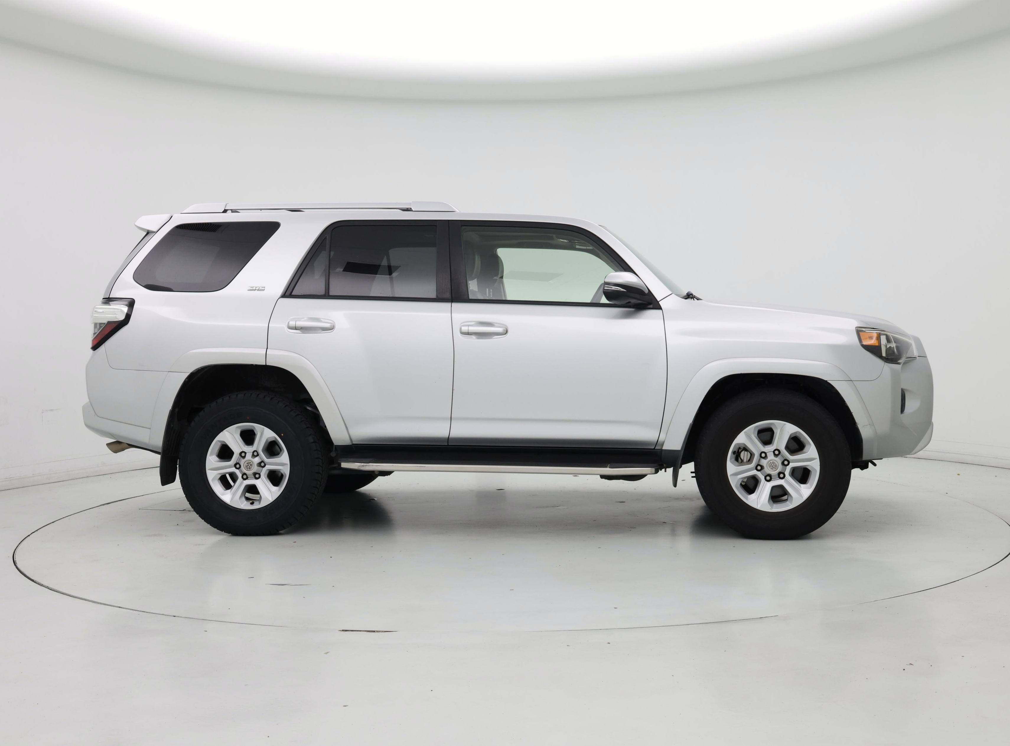 Thumbnail: 2014 Toyota 4Runner - 7