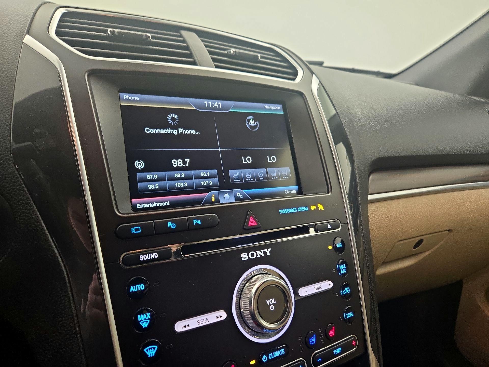 Thumbnail: 2016 Ford Explorer - 16