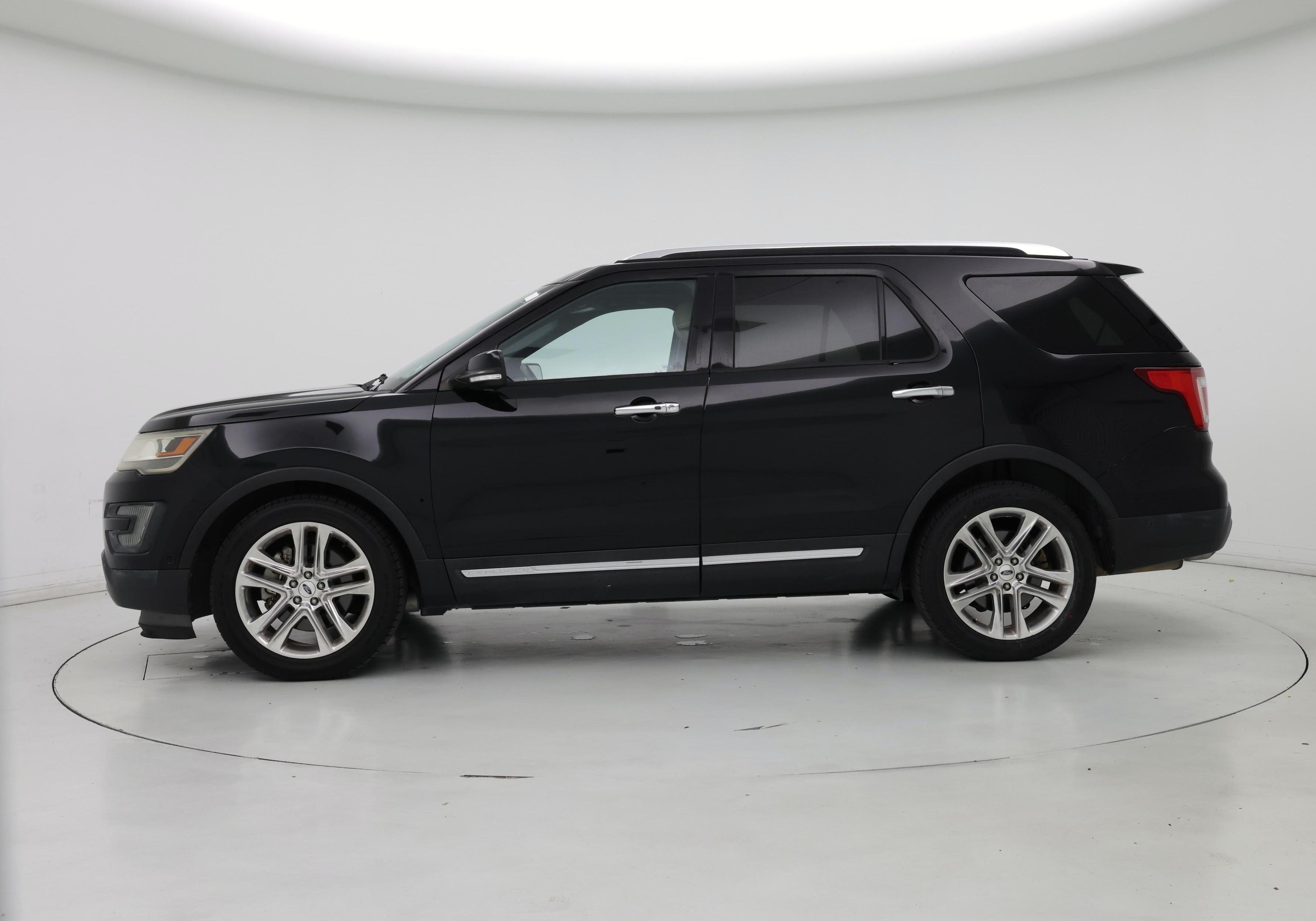 Thumbnail: 2016 Ford Explorer - 3