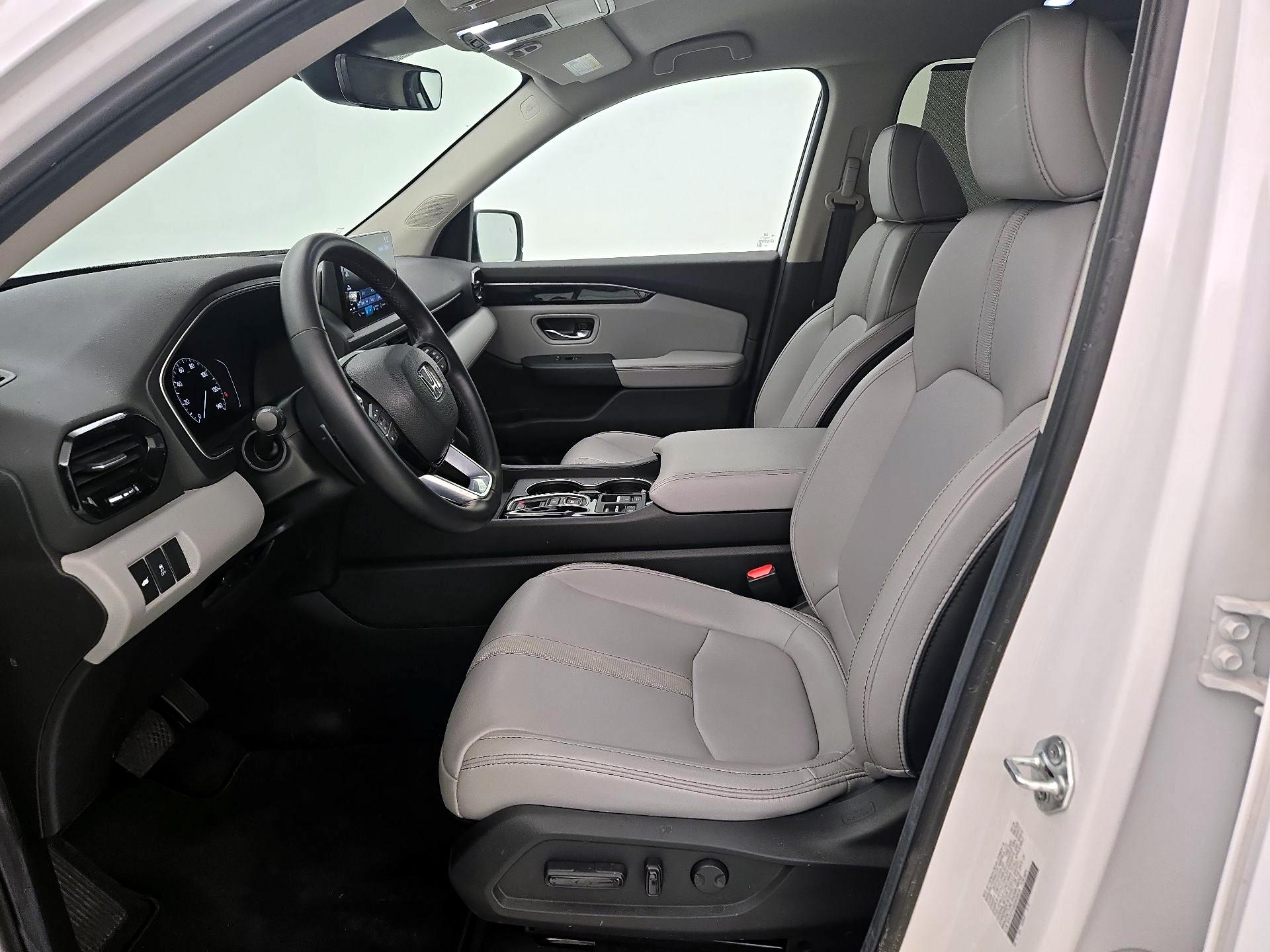 Thumbnail: 2025 Honda Pilot - 11