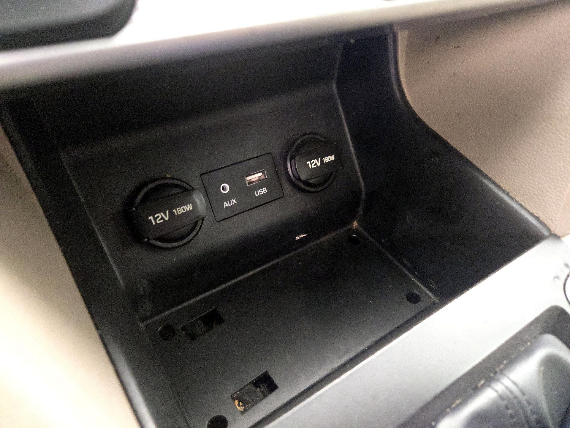 Thumbnail: 2019 Hyundai Elantra - 18