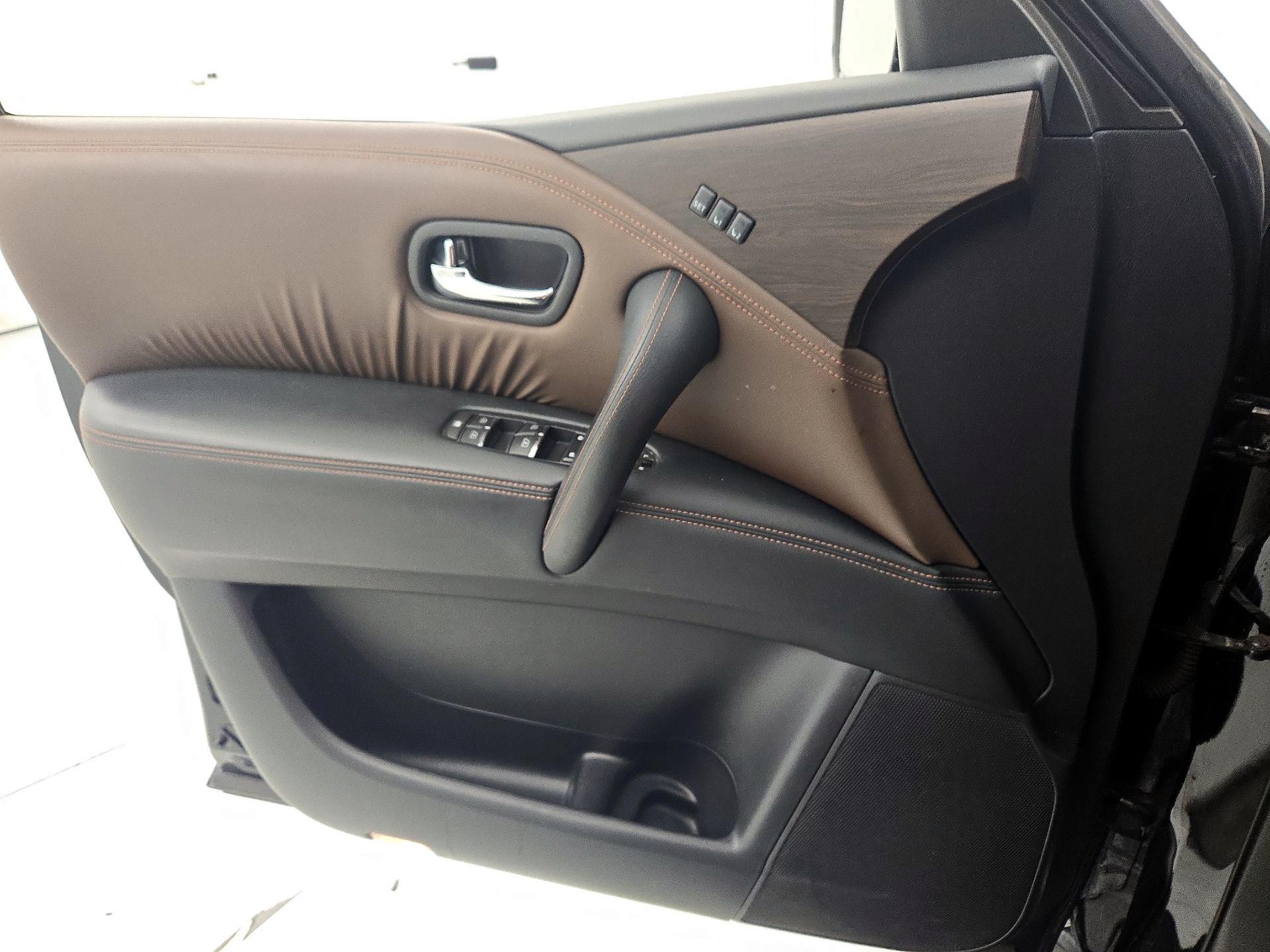 Thumbnail: 2020 Nissan Armada - 12