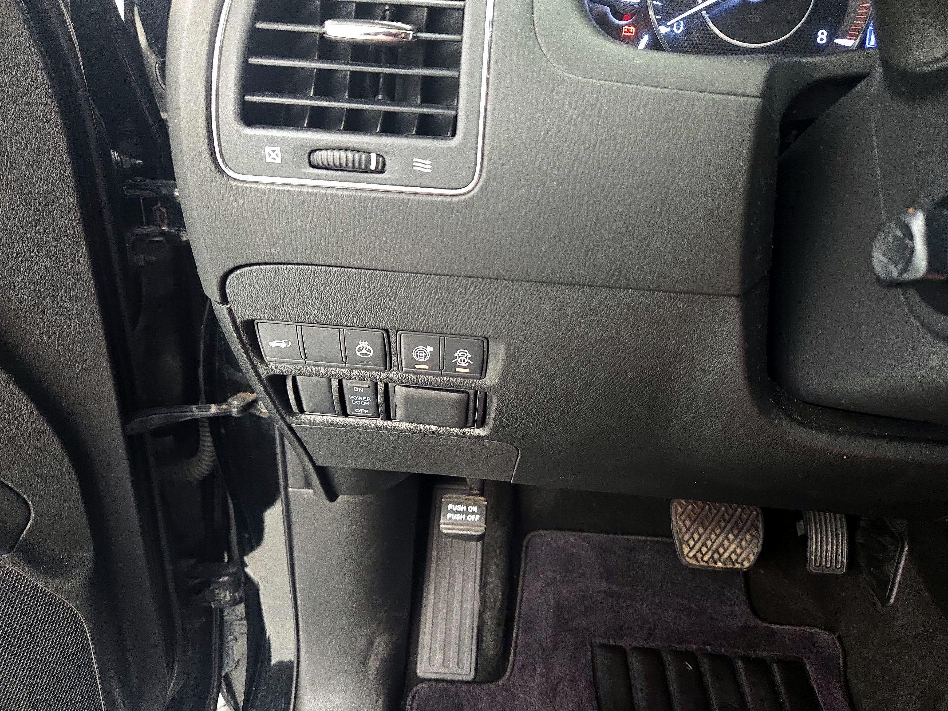 Thumbnail: 2020 Nissan Armada - 13