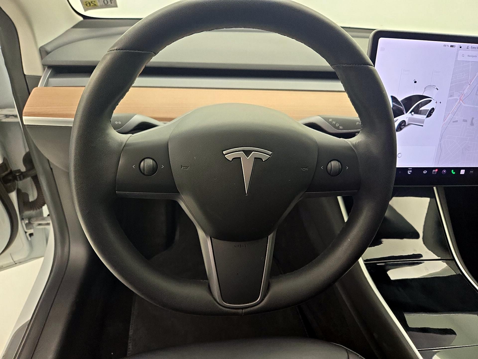 Thumbnail: 2020 Tesla Model 3 - 10