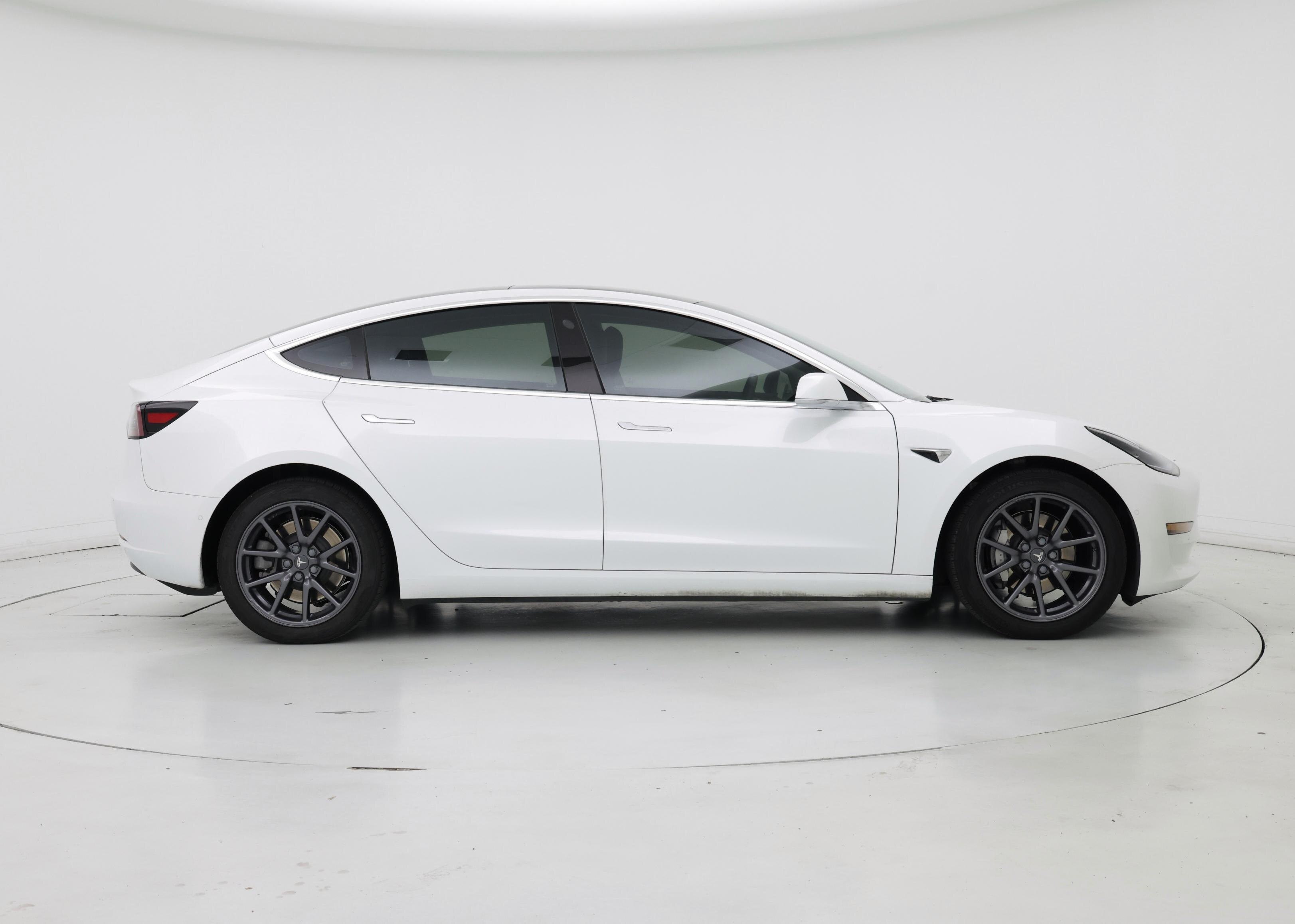 Thumbnail: 2020 Tesla Model 3 - 7