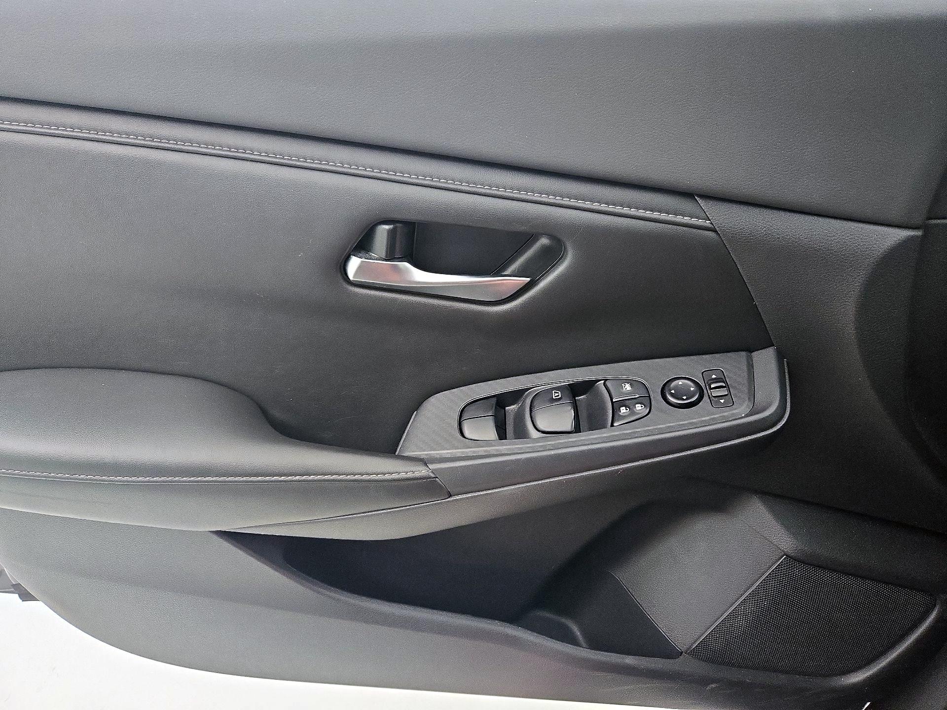 Thumbnail: 2021 Nissan Sentra - 12