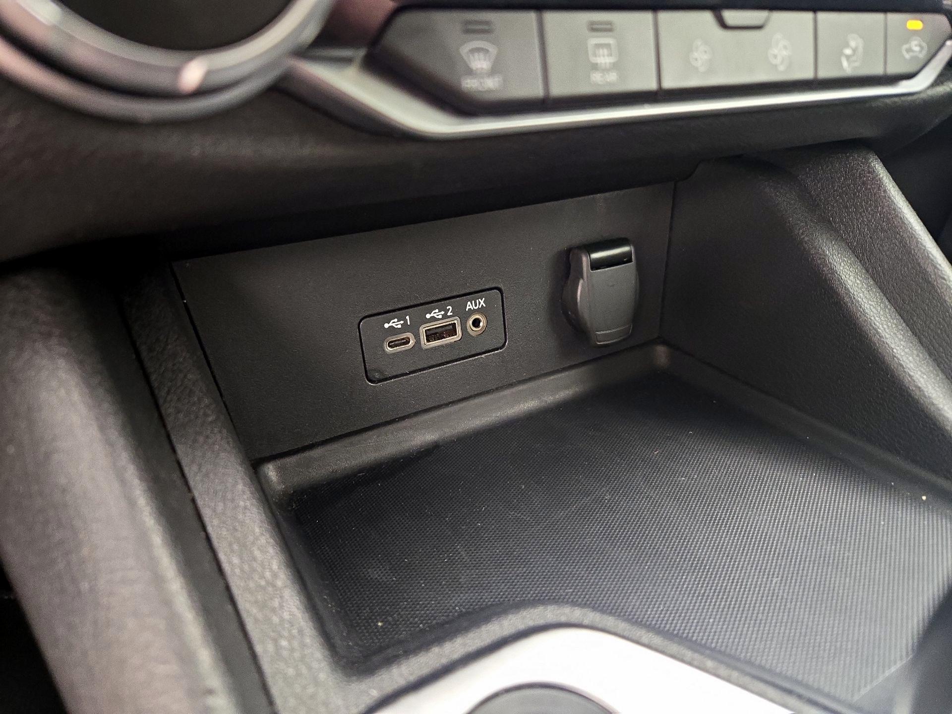 Thumbnail: 2021 Nissan Sentra - 18