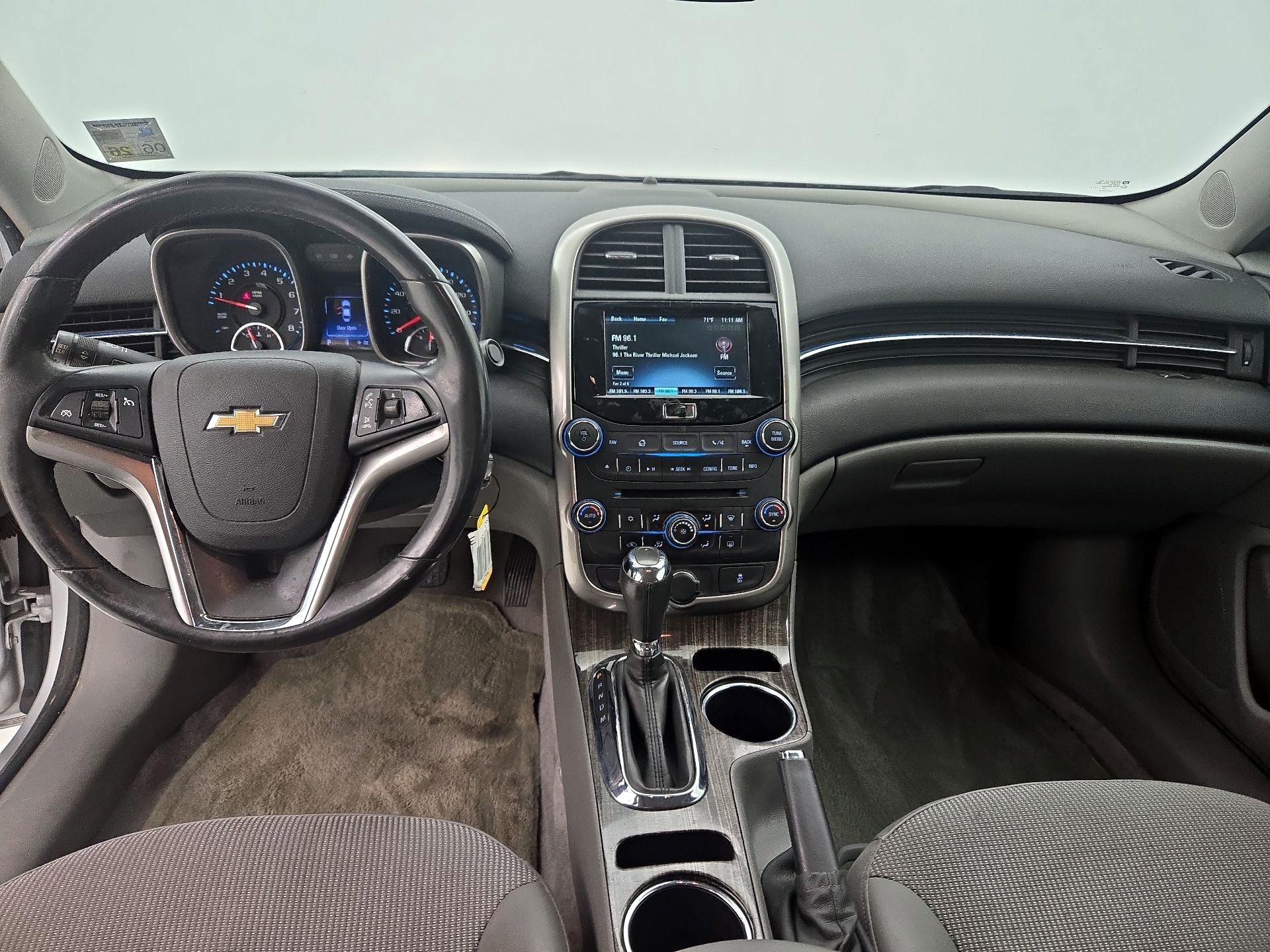 Thumbnail: 2015 Chevrolet Malibu - 9