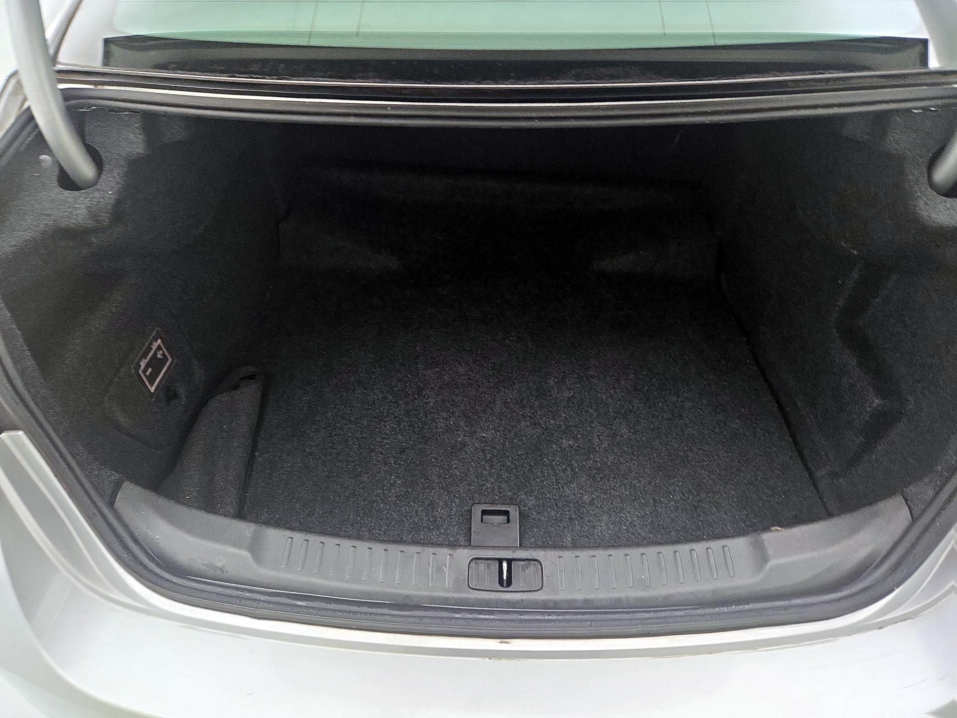 Thumbnail: 2015 Chevrolet Malibu - 19