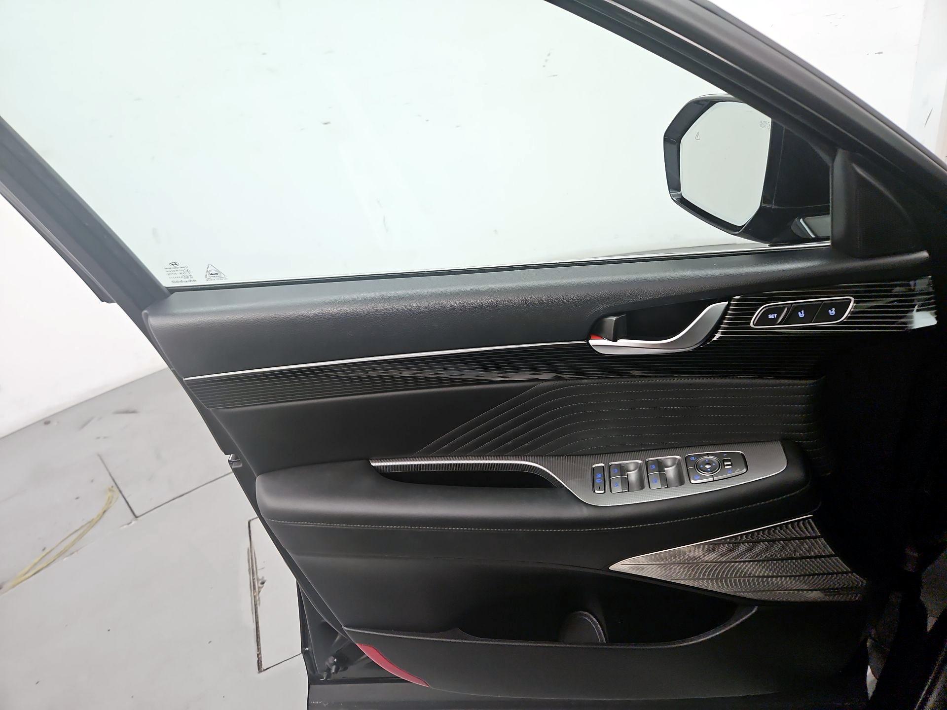 Thumbnail: 2023 Hyundai Palisade - 12