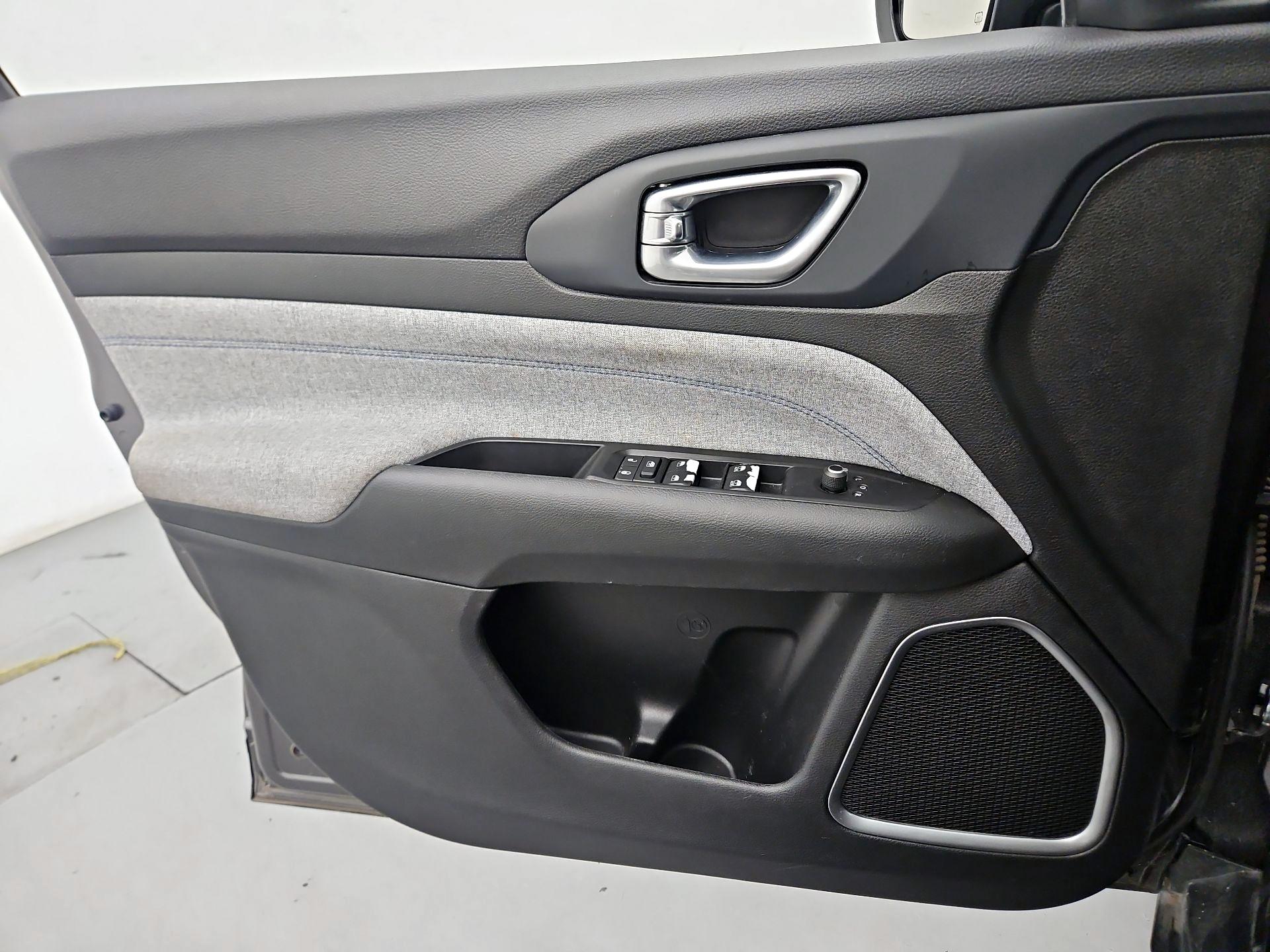 Thumbnail: 2022 Jeep Compass - 12