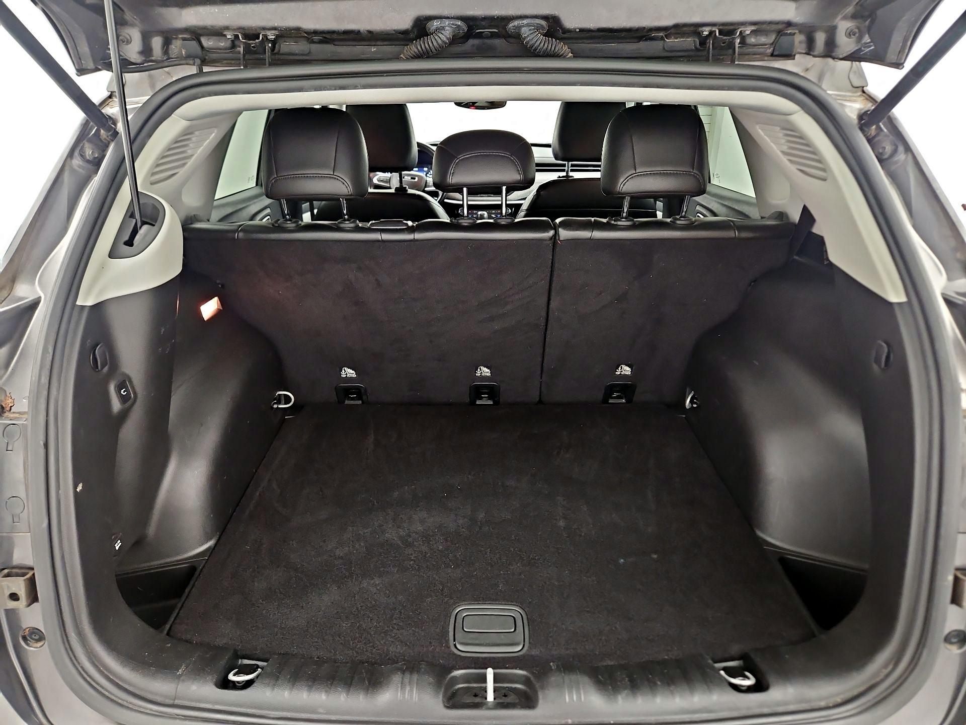 Thumbnail: 2022 Jeep Compass - 20