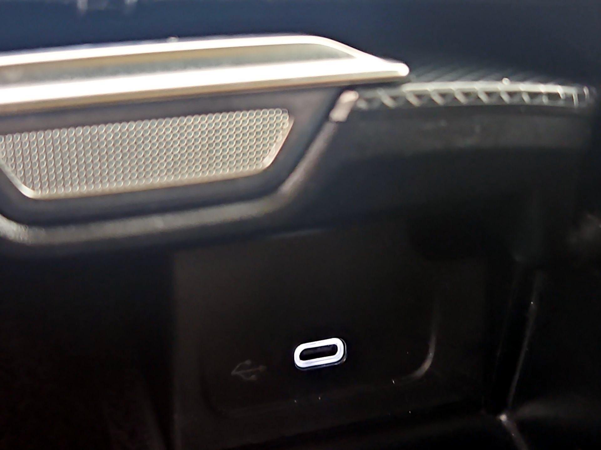 Thumbnail: 2024 Mercedes-Benz C-Class - 18