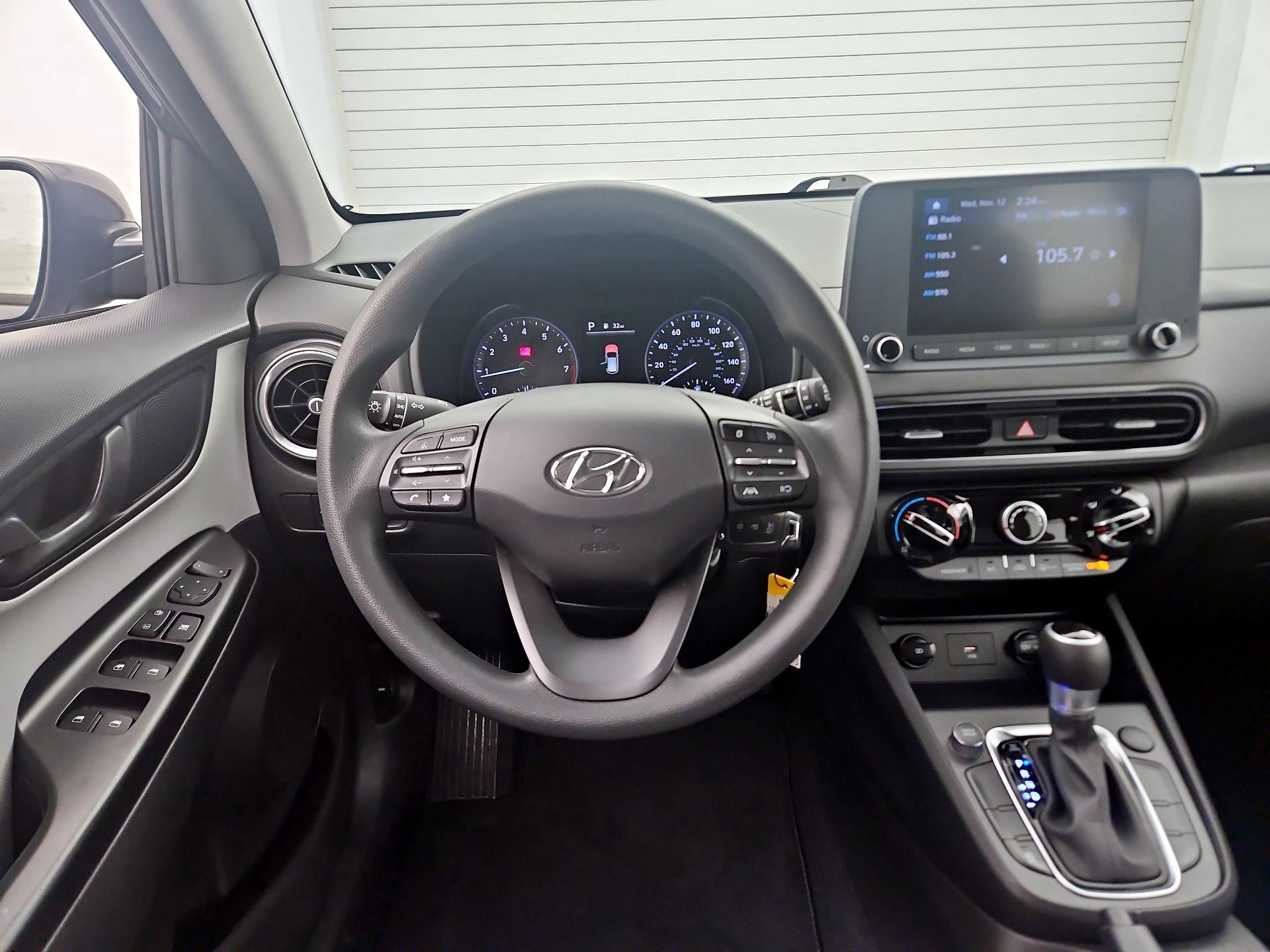 Thumbnail: 2022 Hyundai Kona - 10