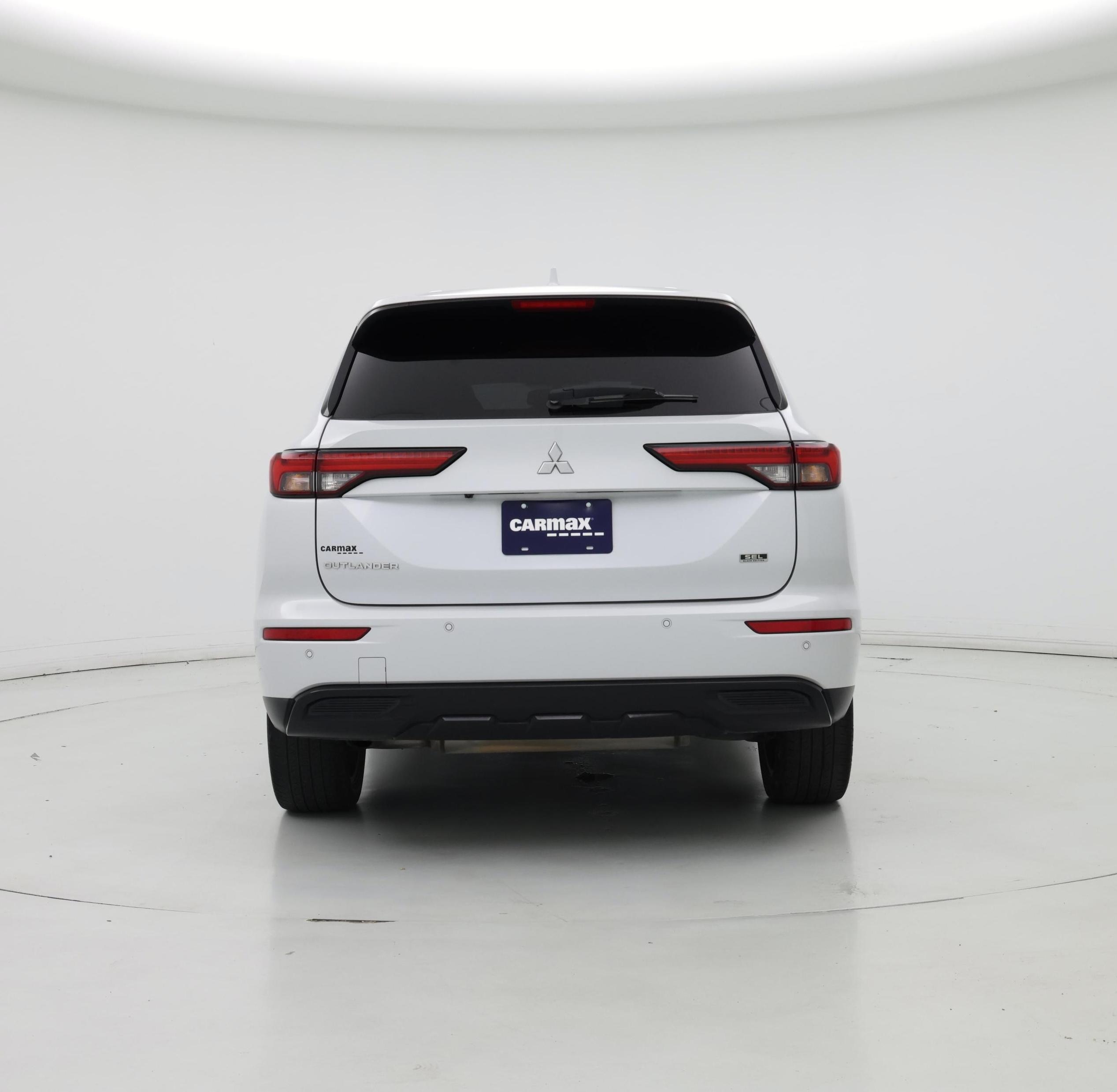 Thumbnail: 2023 Mitsubishi Outlander - 6