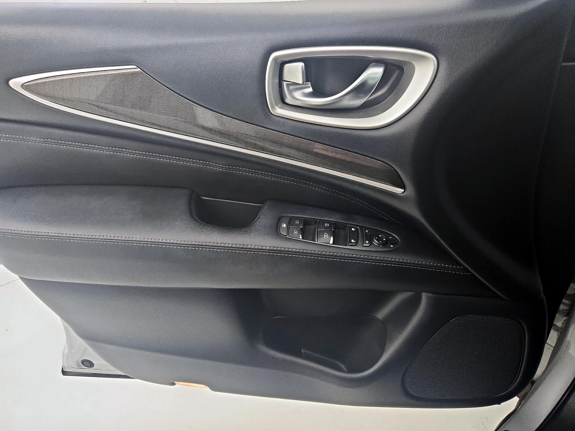 Thumbnail: 2020 INFINITI QX60 - 12