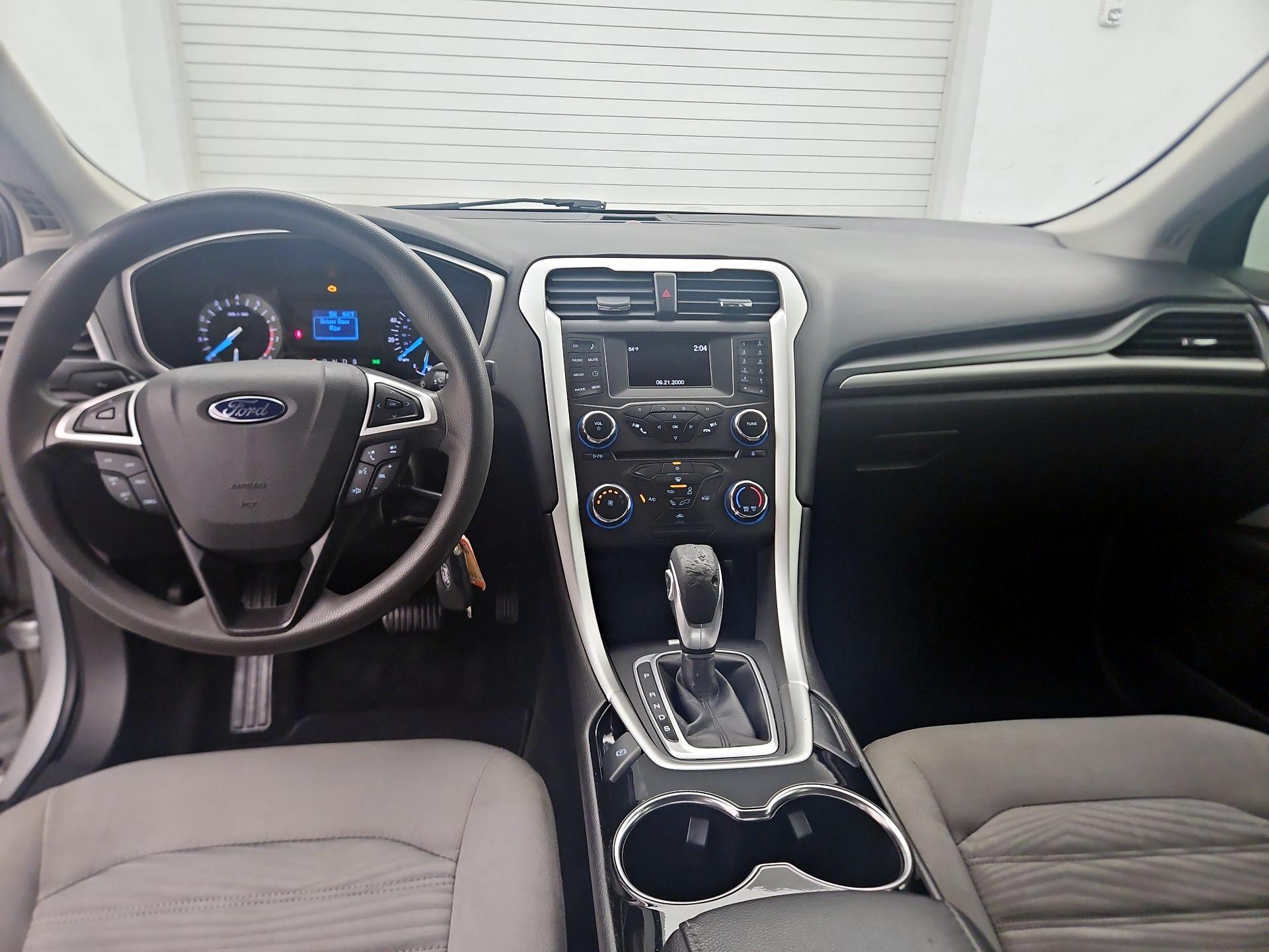 Thumbnail: 2016 Ford Fusion - 9