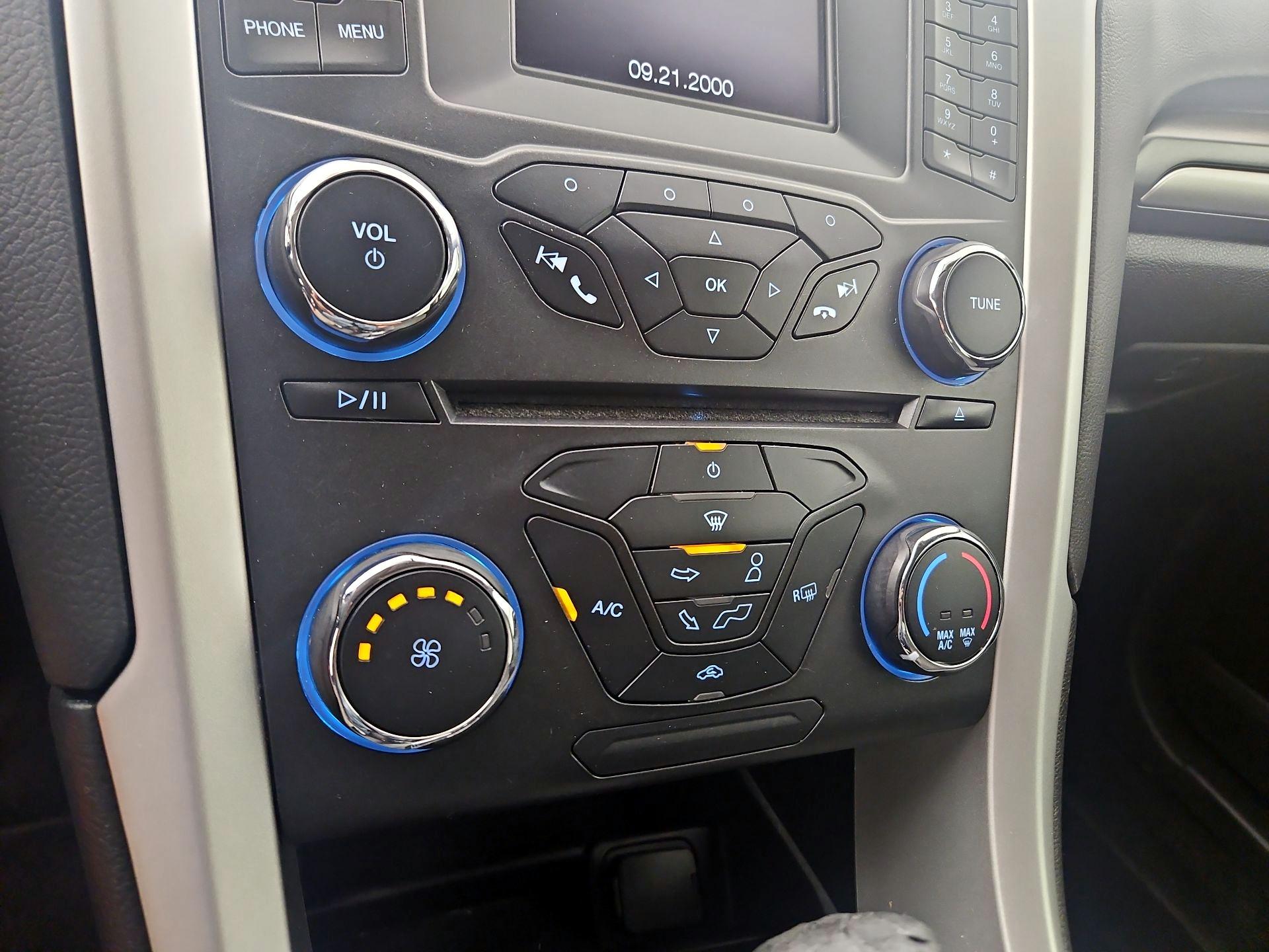 Thumbnail: 2016 Ford Fusion - 16