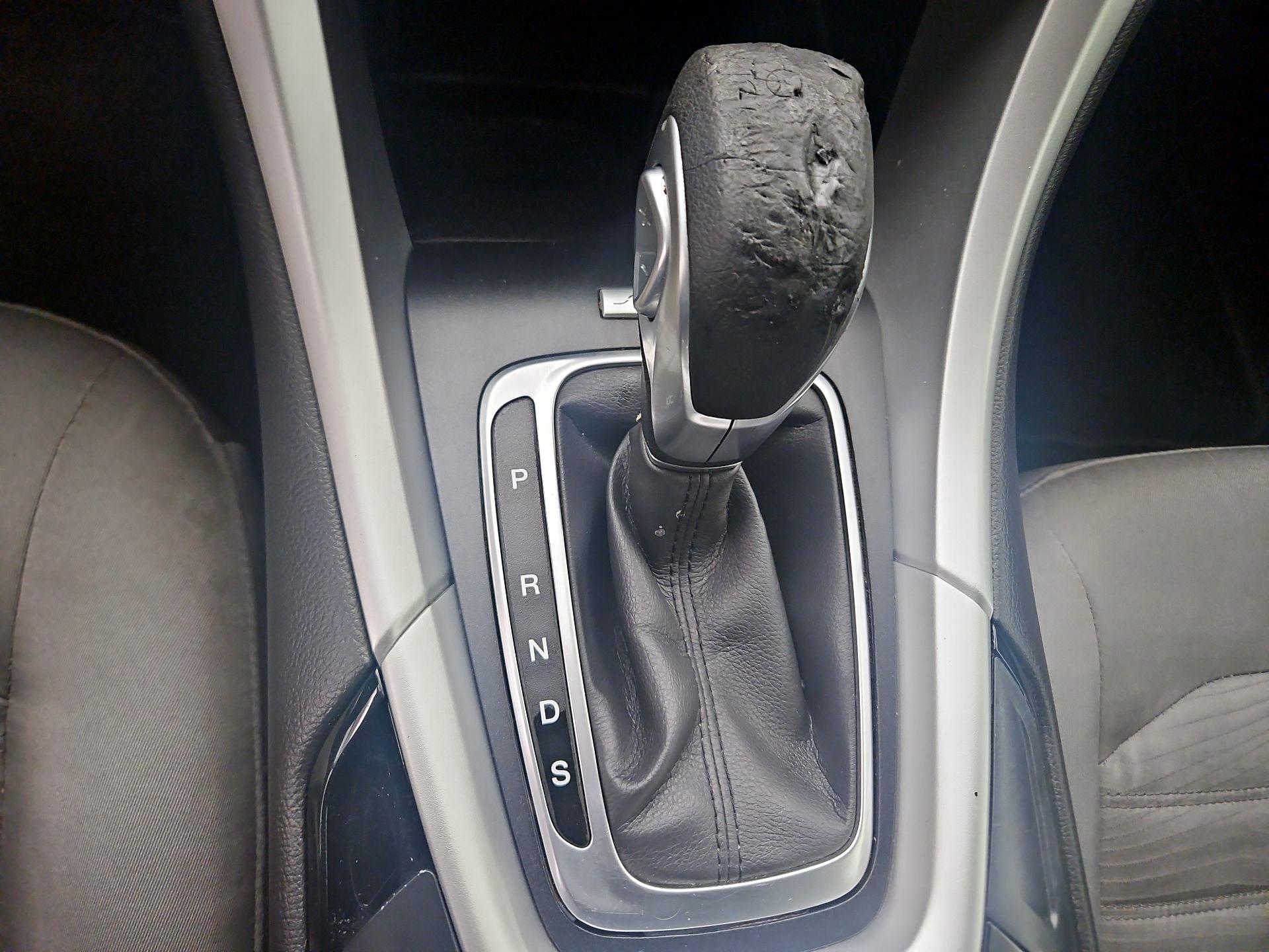 Thumbnail: 2016 Ford Fusion - 17