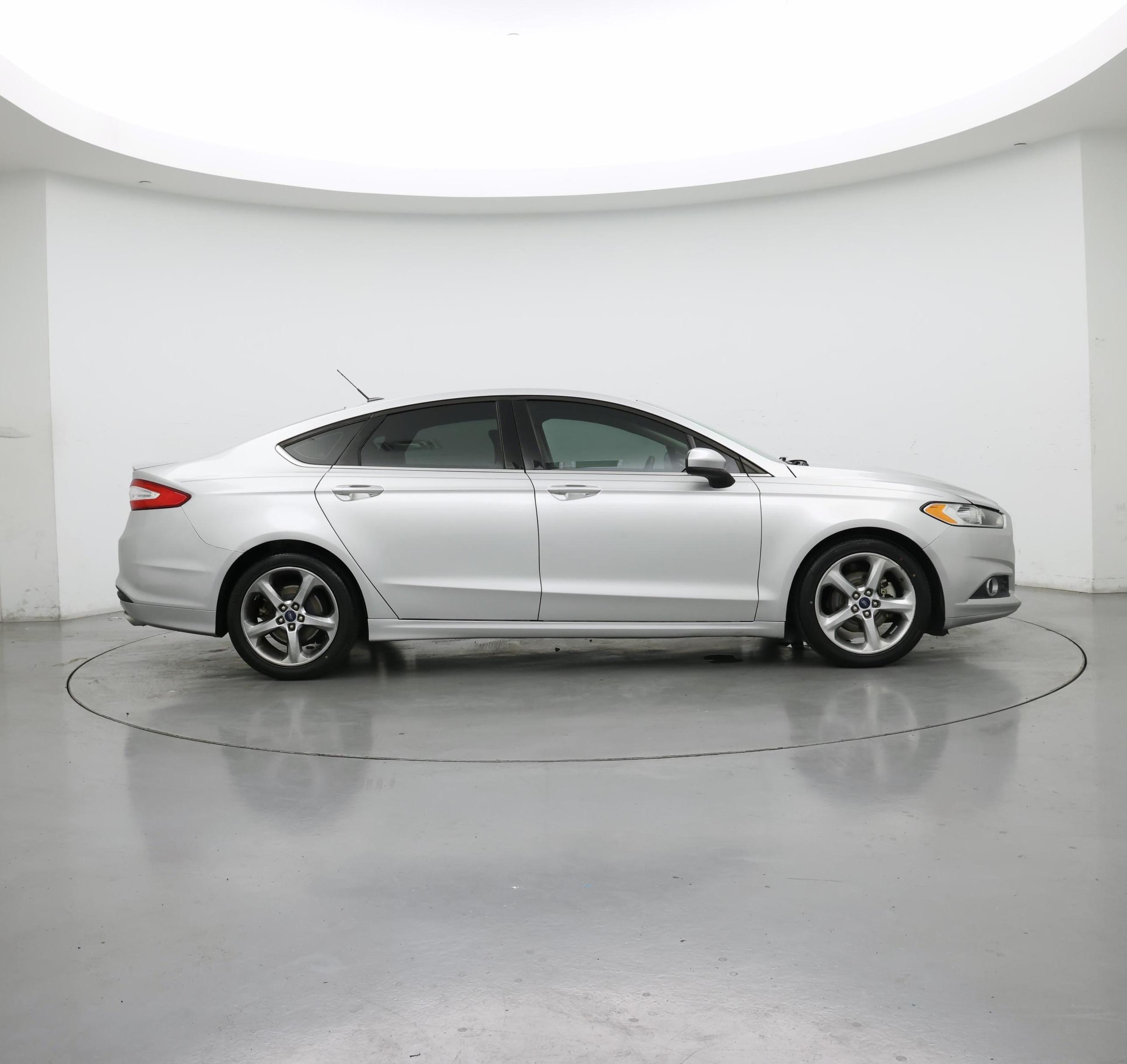 Thumbnail: 2016 Ford Fusion - 7