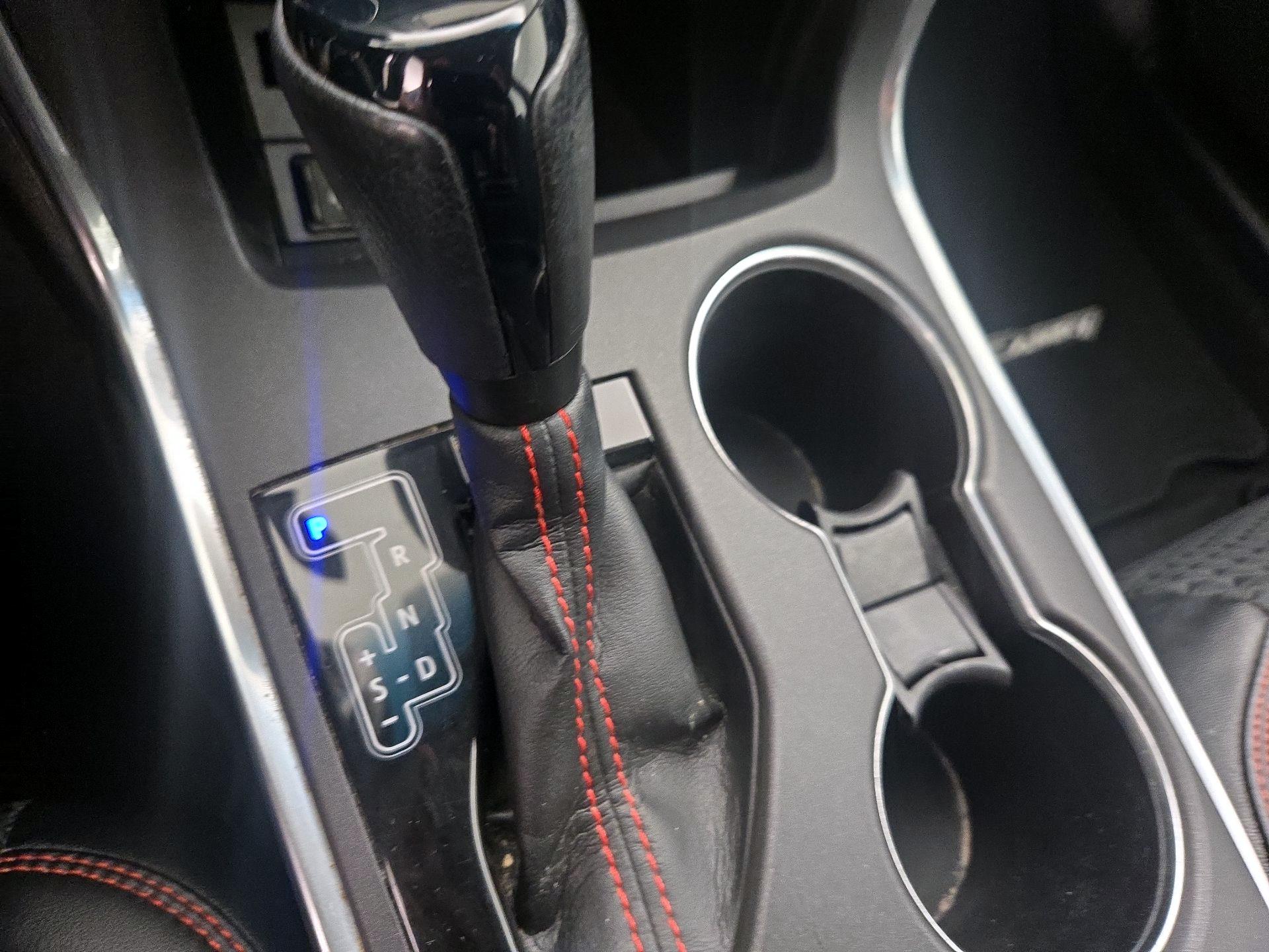 Thumbnail: 2015 Toyota Camry - 17