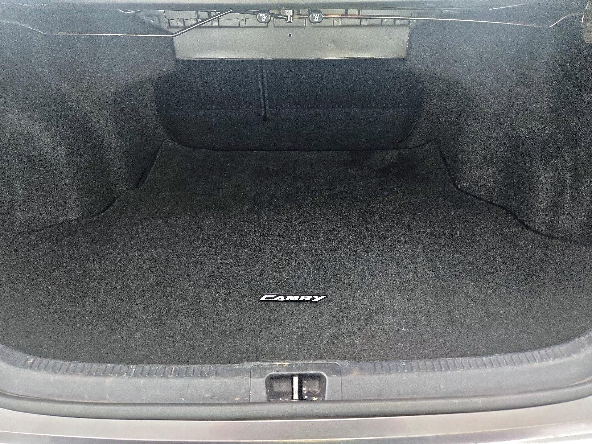 Thumbnail: 2015 Toyota Camry - 20