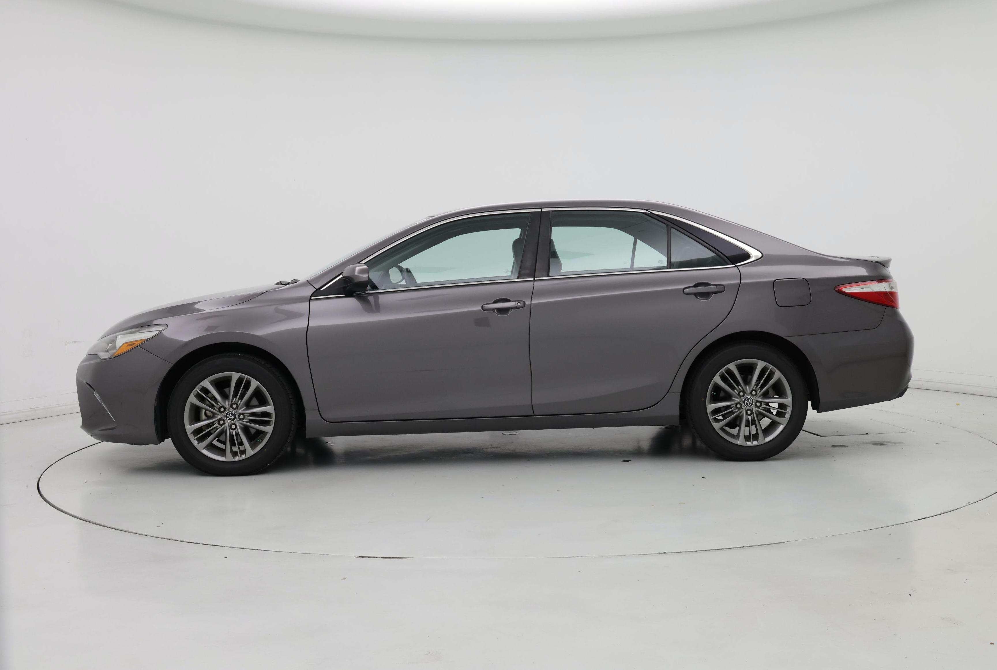 Thumbnail: 2015 Toyota Camry - 3